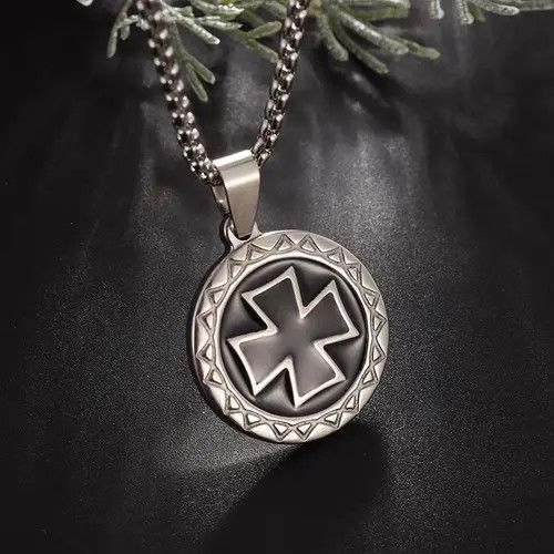 Jewelry × Vintage Classic Cross Knight Necklace Size ONE SIZE - 2 Thumbnail