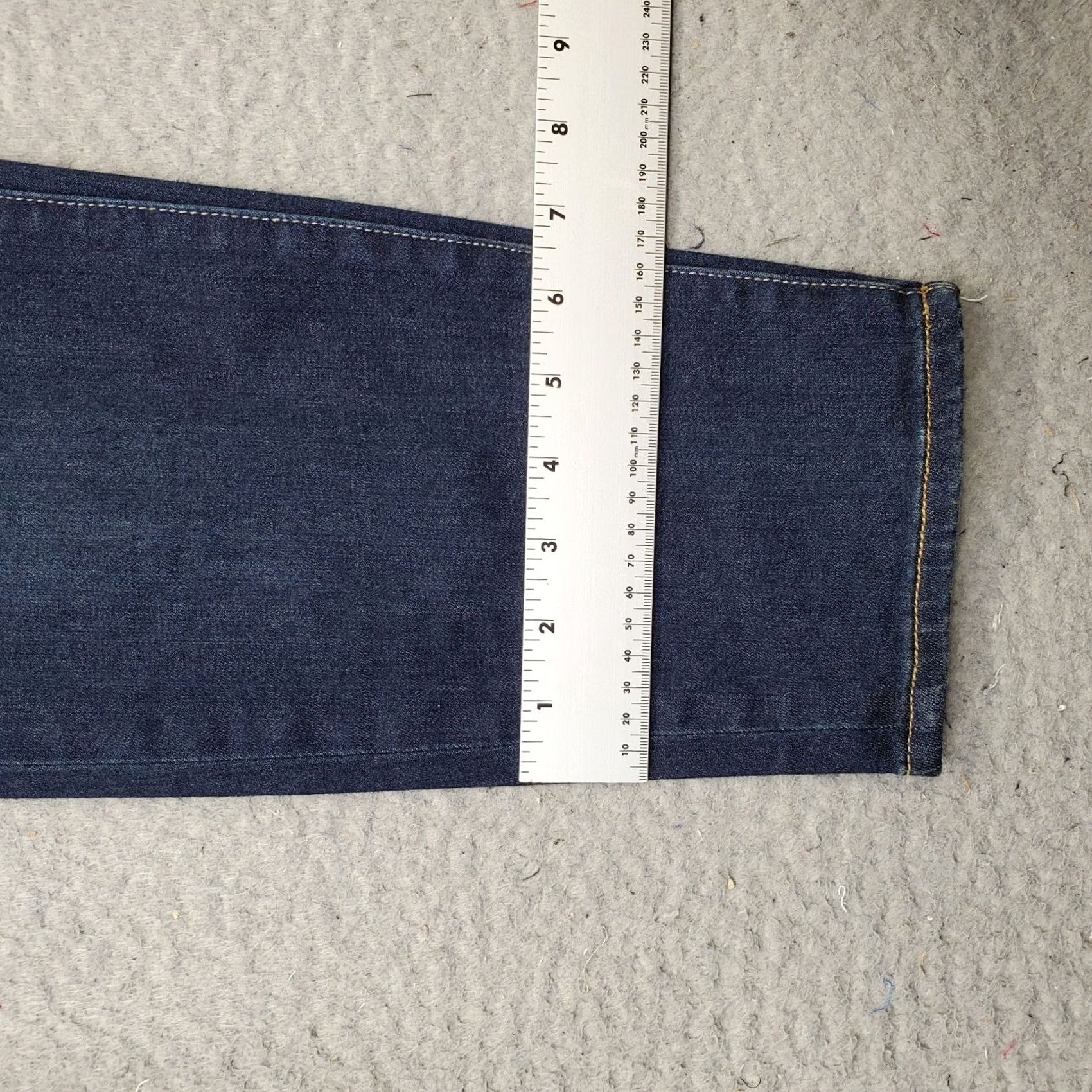 Talbots Talbots Signature Ankle Jeans Womens 10P Blue Denim Whiskered Straight Leg Jeans, Petites, 5-Pocket, Cotton Denim, Regular Fit, Inseam 26.5" Size 32" / US 10 / IT 46 - 5 Thumbnail