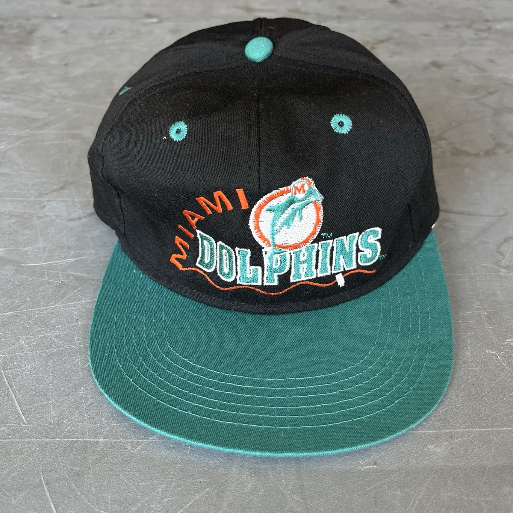 Vintage VINTAGE 90s #1 Apparel Miami Dolphins Adjustable Rope Hat Black One Size Mens Size ONE SIZE - 2 Thumbnail