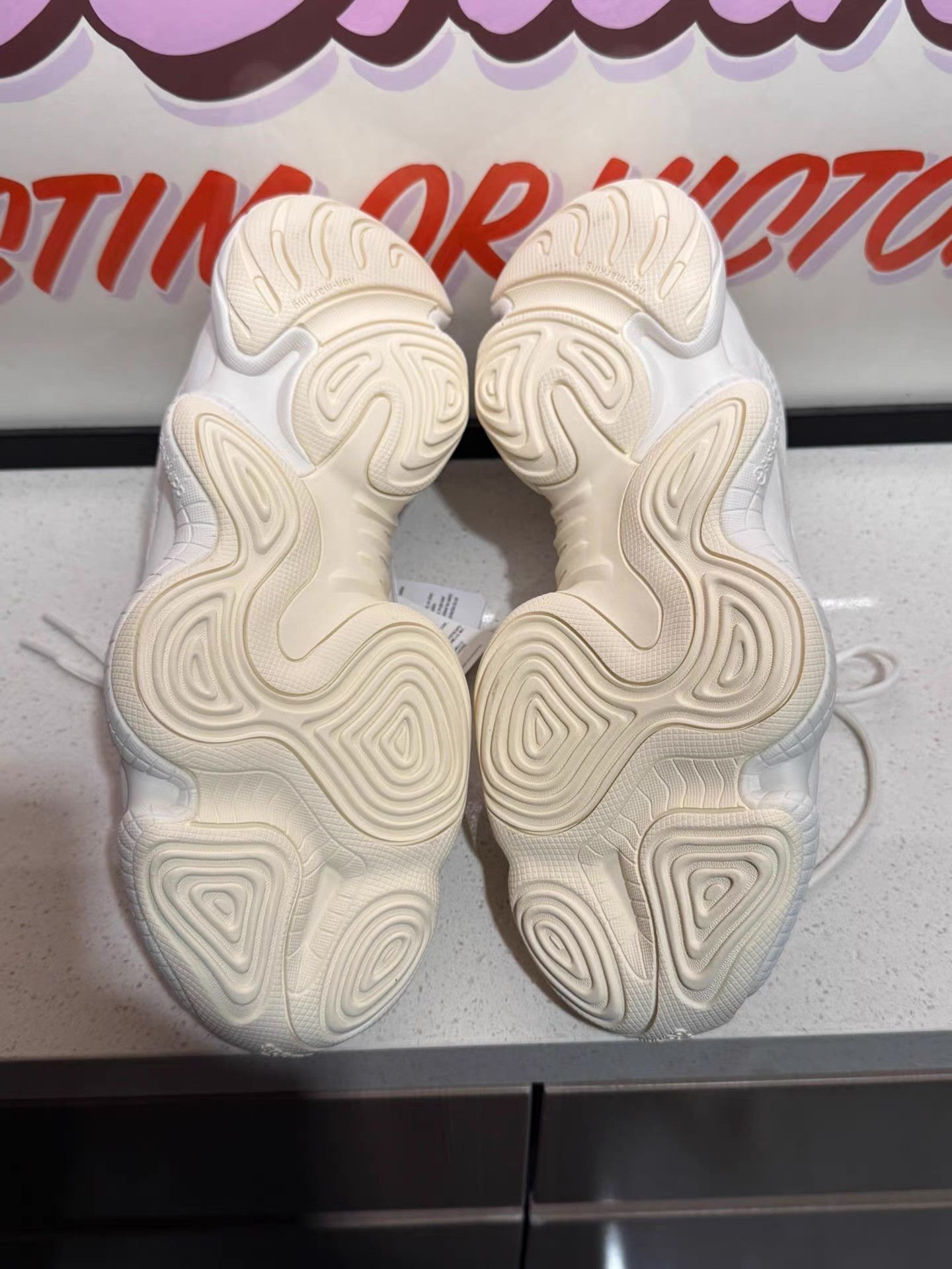 Adidas adidas Originals Yeezy 500 BoneWhite synthetic leather. Ｑ20 Size US 10 / EU 43 - 4 Thumbnail