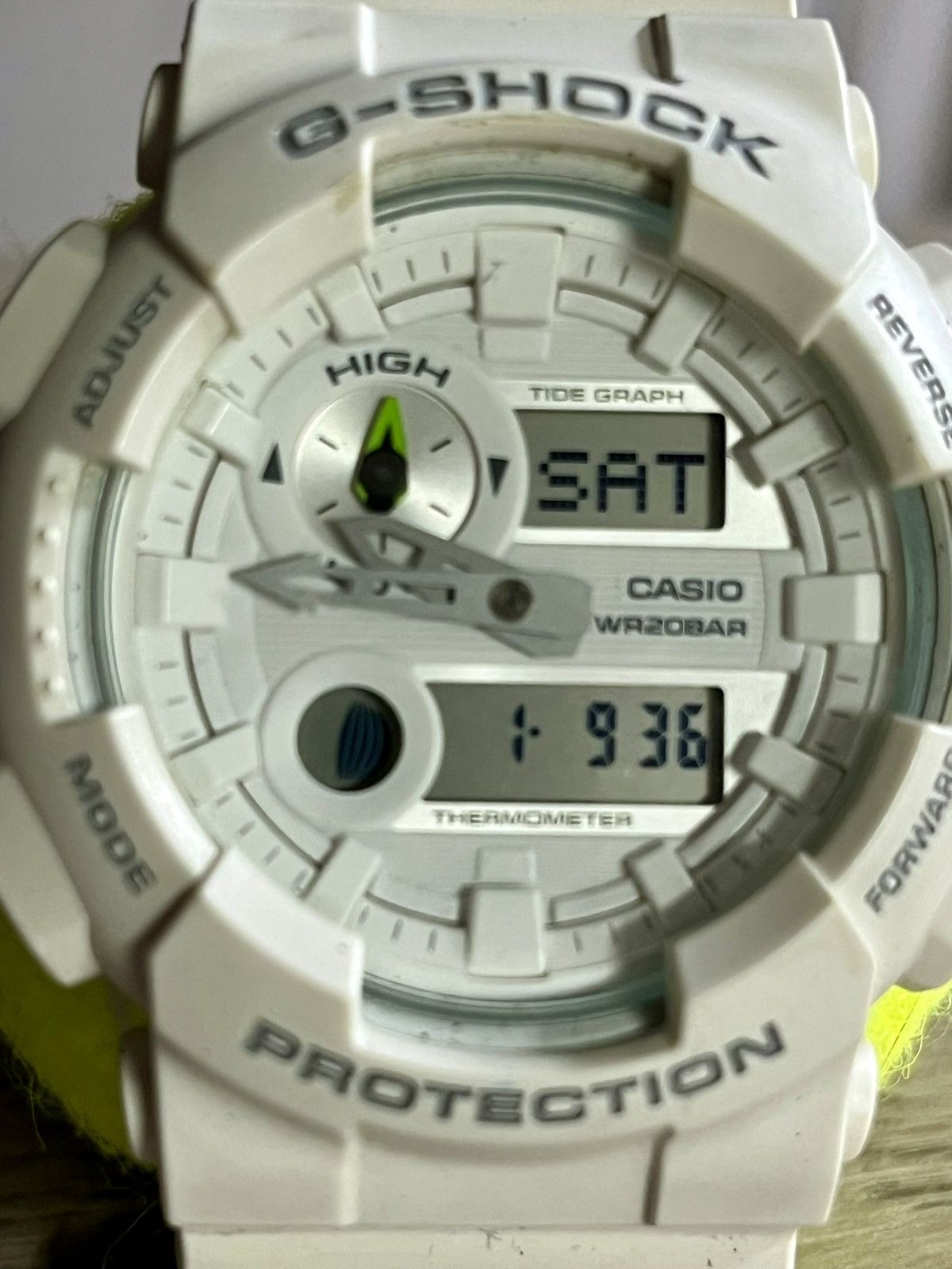 G Shock White G-Shock digital watch Size 44 - 5 Thumbnail