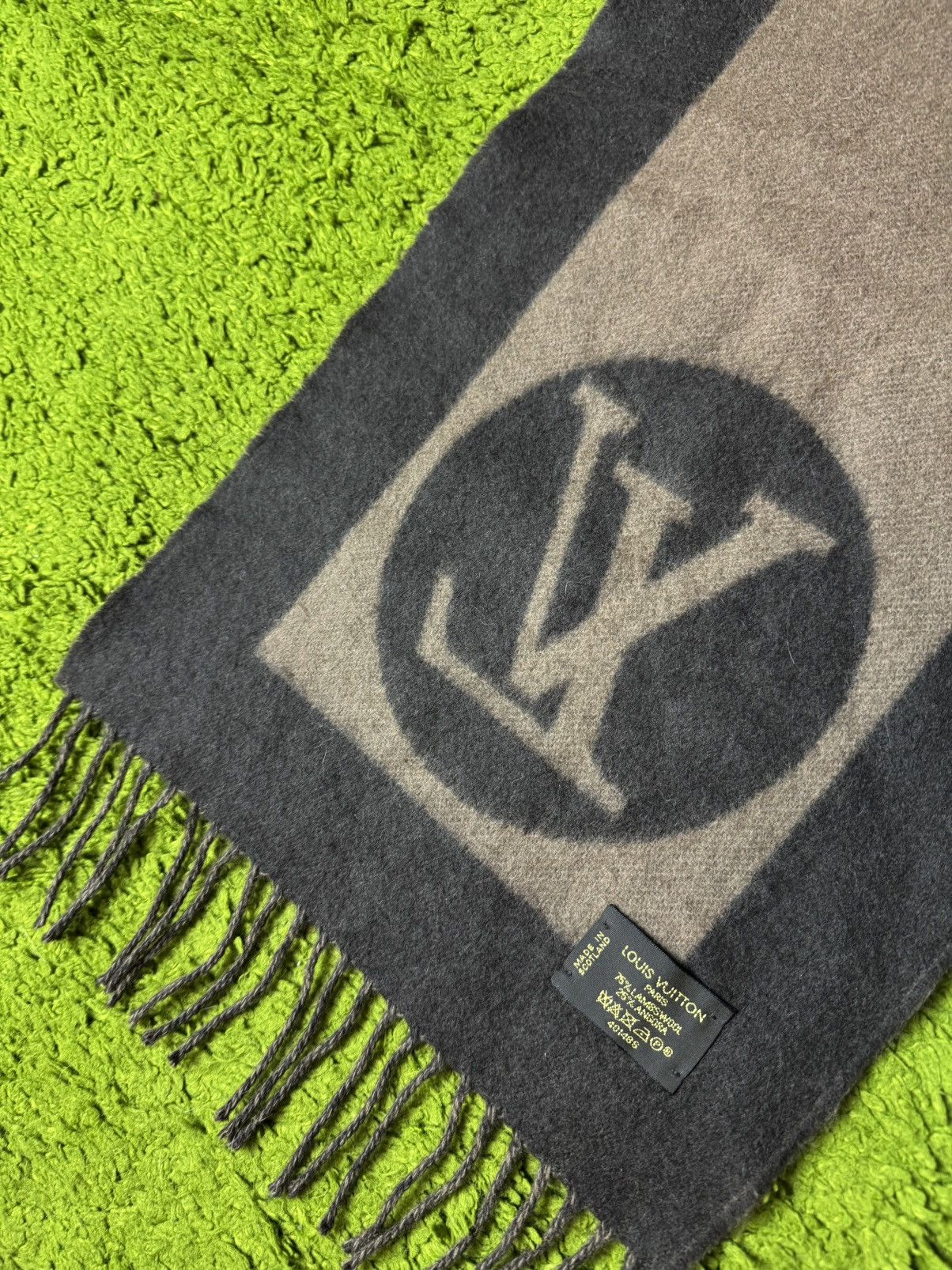 Louis Vuitton Louis Vuitton angora wool blend big logo unisex scarf Size ONE SIZE - 4 Thumbnail