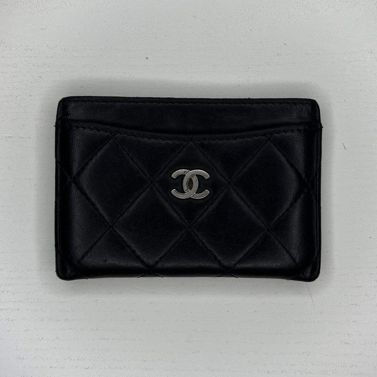 Chanel Chanel Chain Logo Quilted Leather Card Holder Wallet Size ONE SIZE - 1 Thumbnail