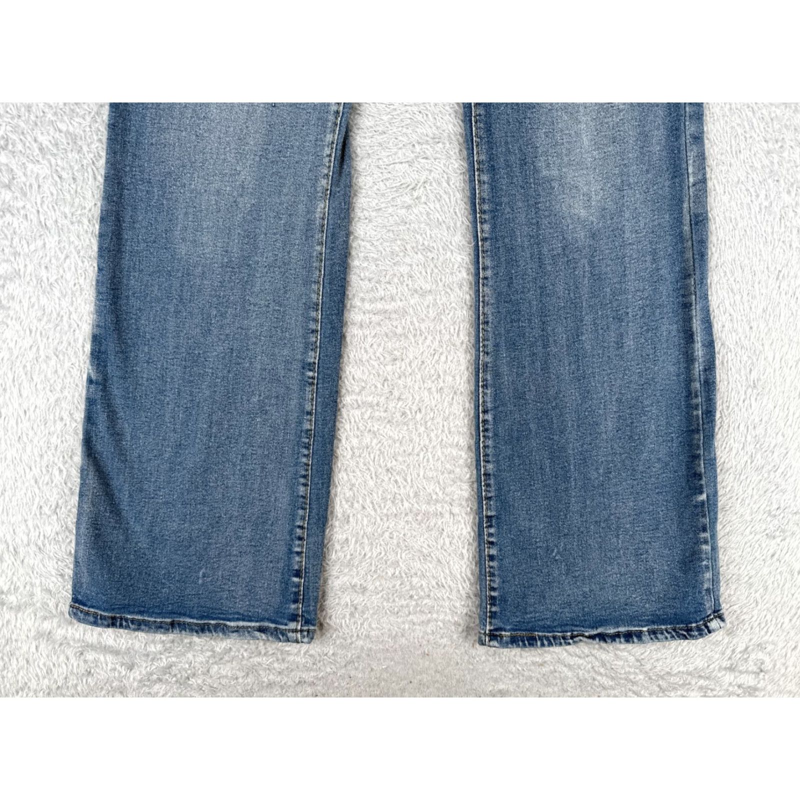 Vintage Jean Women 27 Blue Denim Flared High Rise Distressed Jeans 27x30 White? Size 27" / US 4 / IT 40 - 2 Thumbnail