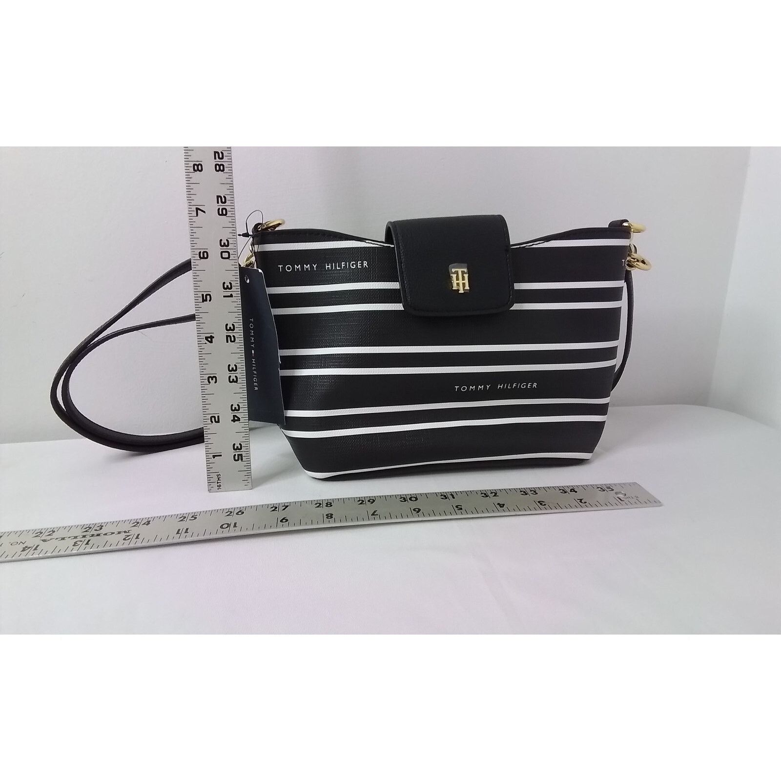 Tommy Hilfiger Tommy Hilfiger Purse NWT Black + White Size ONE SIZE - 7 Thumbnail