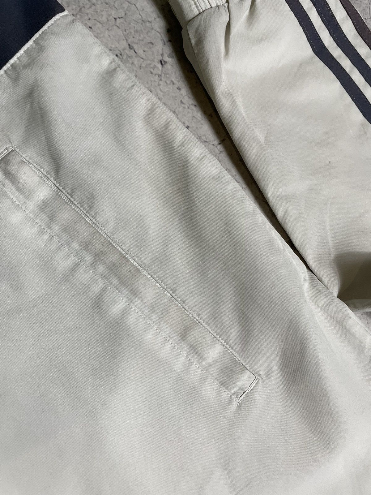 Adidas Nylon Adidas Real Madrid Blokecore Football Jacket Vintage Size US M / EU 48-50 / 2 - 16 Thumbnail