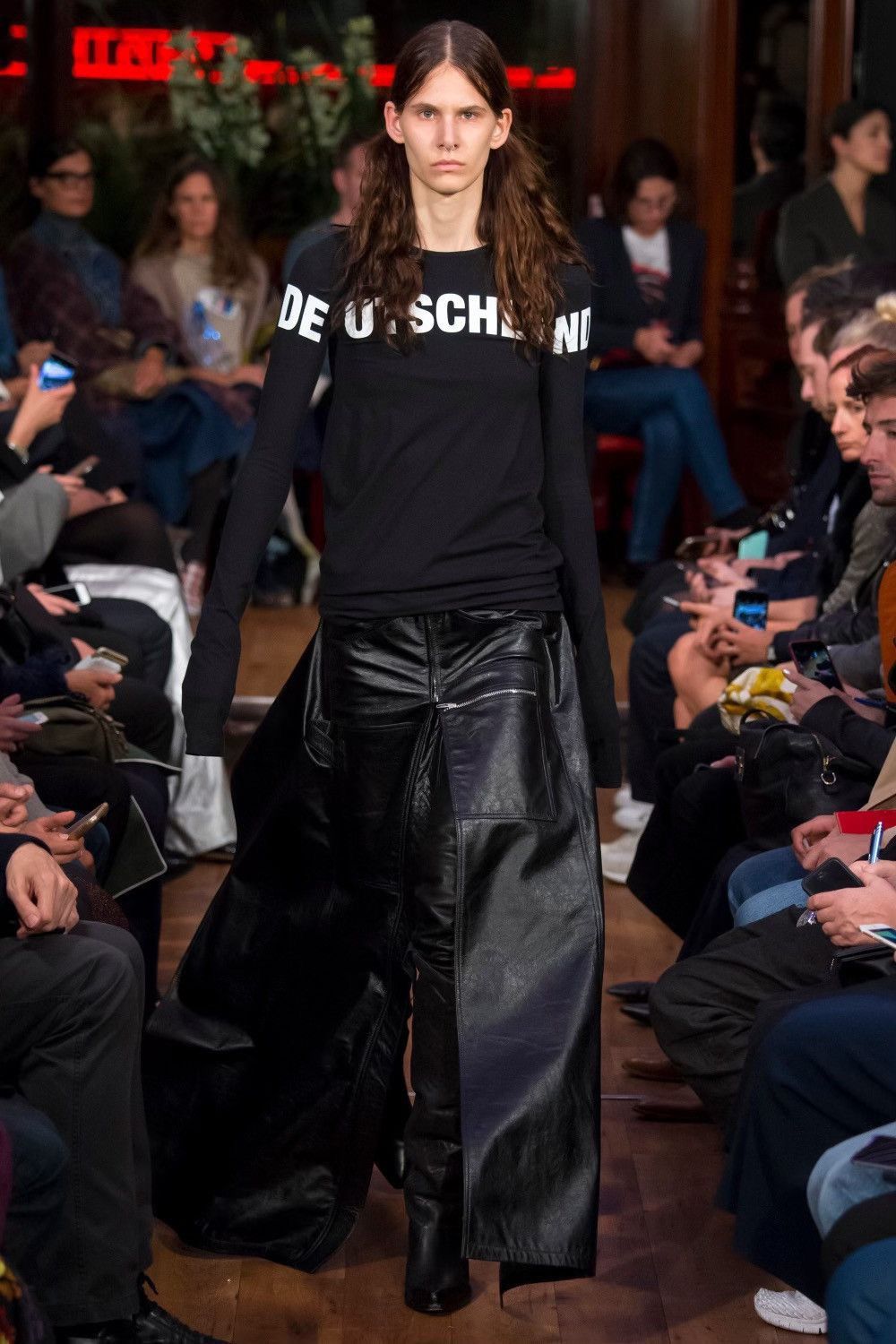 Vetements - Demna Gvasalia Rare S/S18 “Deutschland” - Black