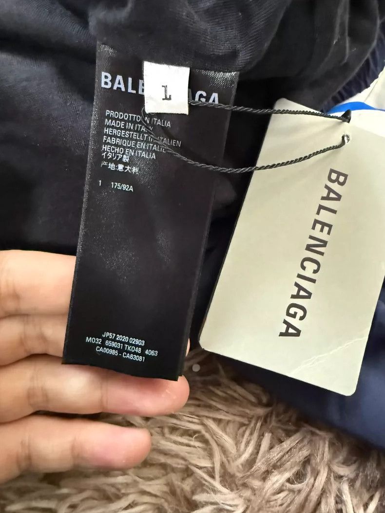 Balenciaga Balenciaga Sportyb Embroidered Blue and White Color-Block J Size US S / EU 44-46 / 1 - 5 Thumbnail