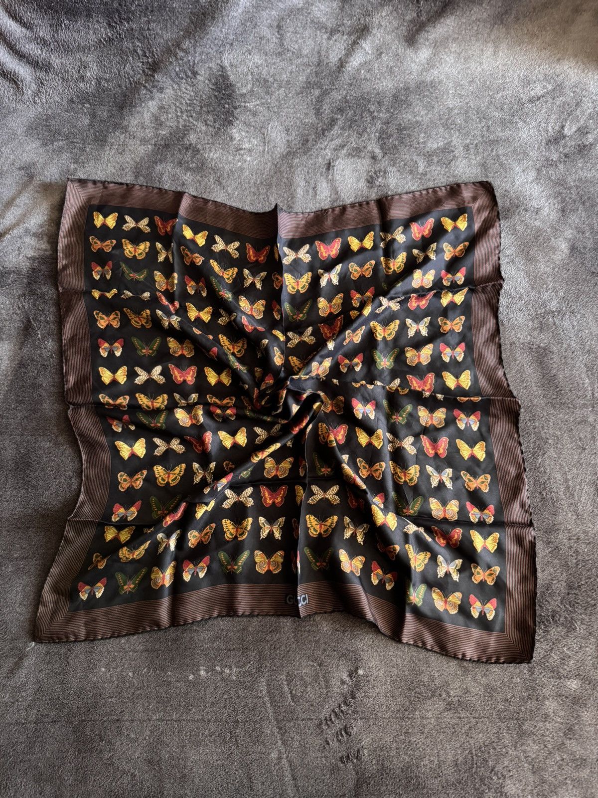 Gucci Gucci Foulard Gucci Farfalle, V. Accornero 1981 RARE Size ONE SIZE - 1 Thumbnail
