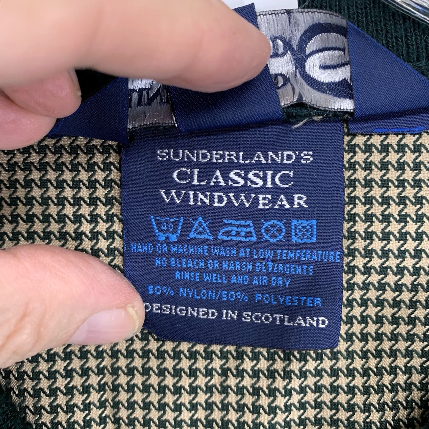 Vintage Sunderland Of Scotland Jacket Notre Dame Geometric Gold Pullover Light Weight All Seasons Wind-Resistant Embroidered Logo Large Mens Shirt? Size US L / EU 52-54 / 3 - 3 Thumbnail
