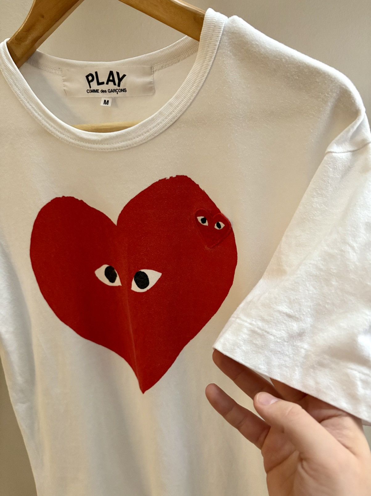 Comme des Garcons PLAY Comme des Garcons Play white embroidered heart logo t-shirt Size US M / EU 48-50 / 2 - 5 Thumbnail