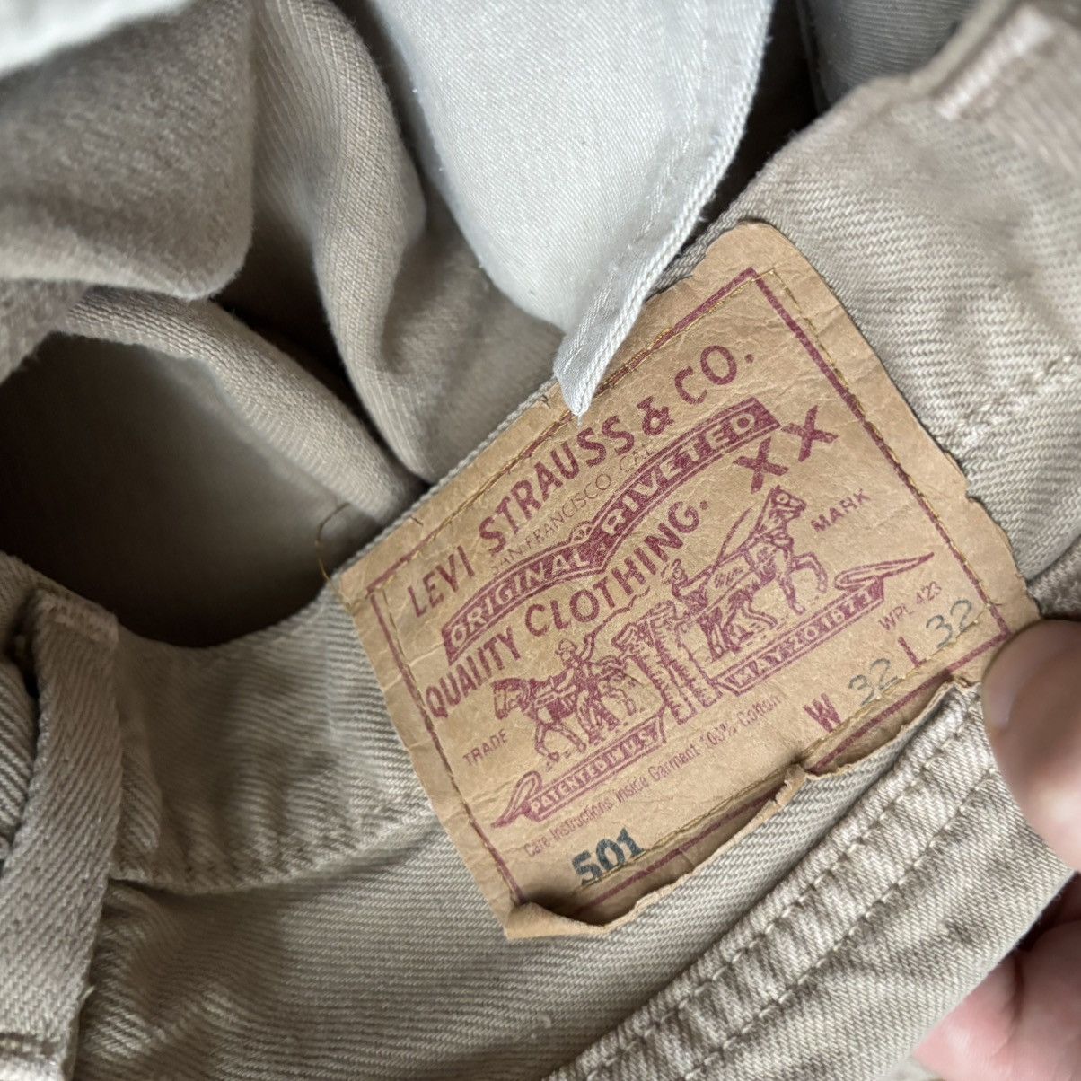 Levi's Vintage Clothing Vintage 80’s Levi’s 501 Jeans Made in UK Beige Denim Rare Ye Size US 32 / EU 48 - 9 Thumbnail