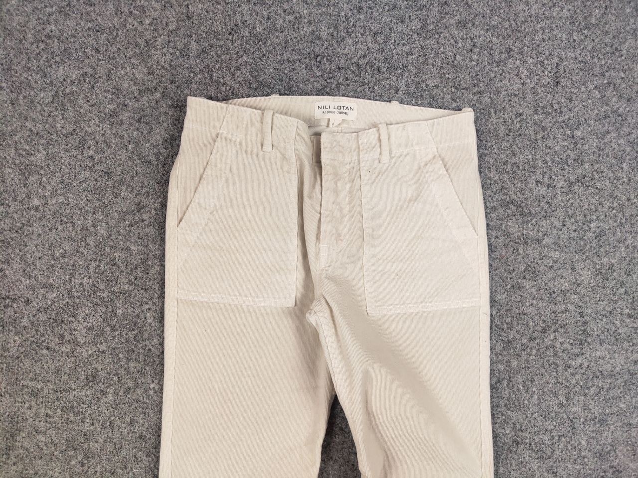 Nili Lotan Nili lotan Design Classic Trouser Corduroy Beige Pants Size 25" / US 0 / IT 36 - 3 Thumbnail