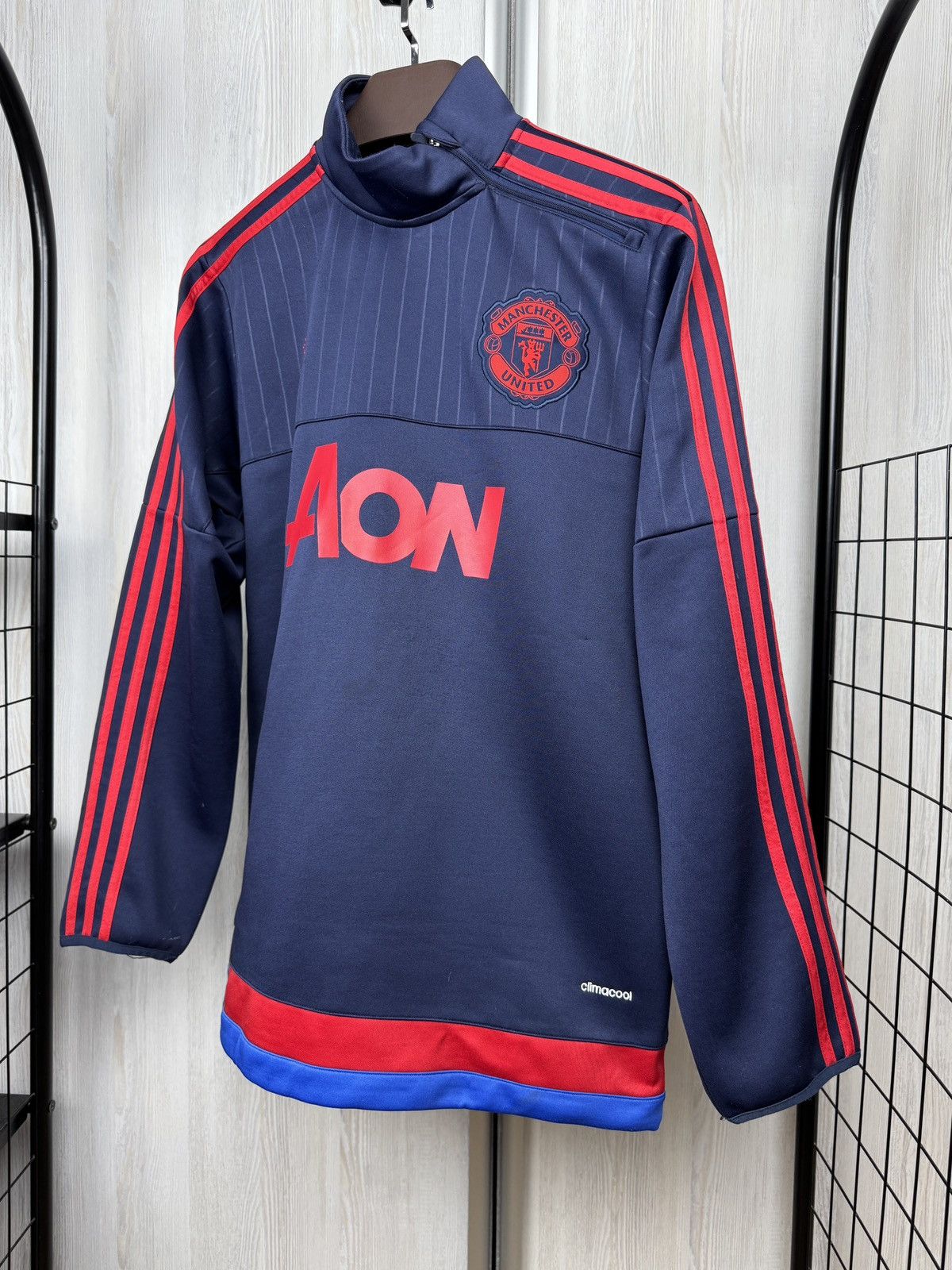 Adidas 2015 2016 Manchester United Training Sweatshirt Men’s Adidas Size US XL / EU 56 / 4 - 6 Thumbnail