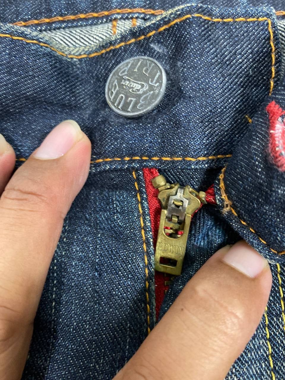Edwin vintage edwin blue trip rusty distressed denim nice design Size US 37 - 12 Thumbnail