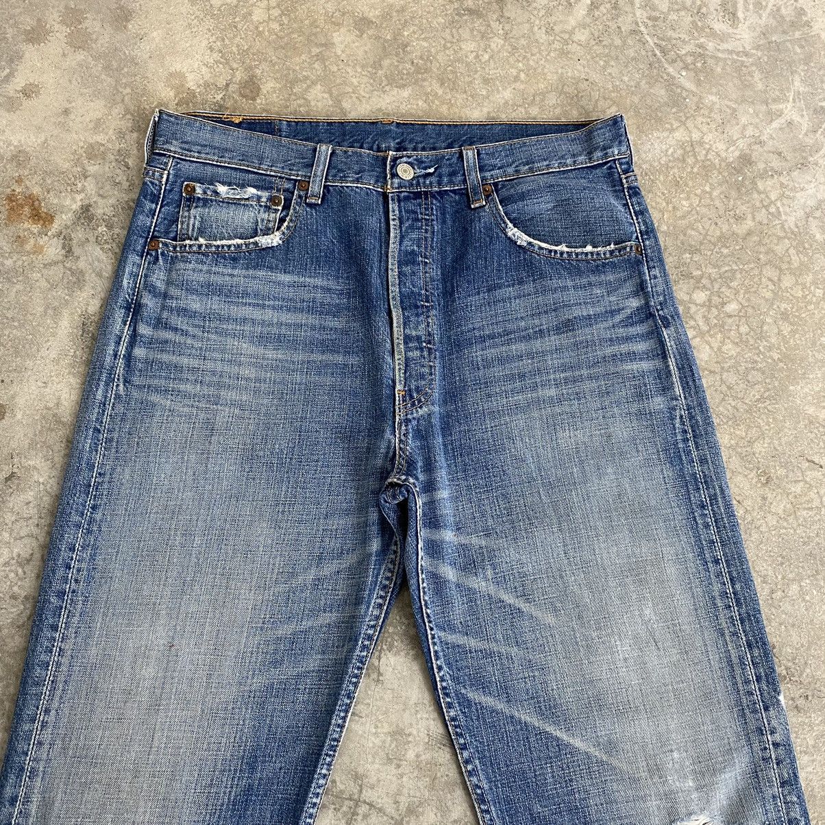 Levi's Size 33x32.5 Vintage 00’s Levis 501 Faded Blue Ripped Jeans Size US 33 - 2 Thumbnail