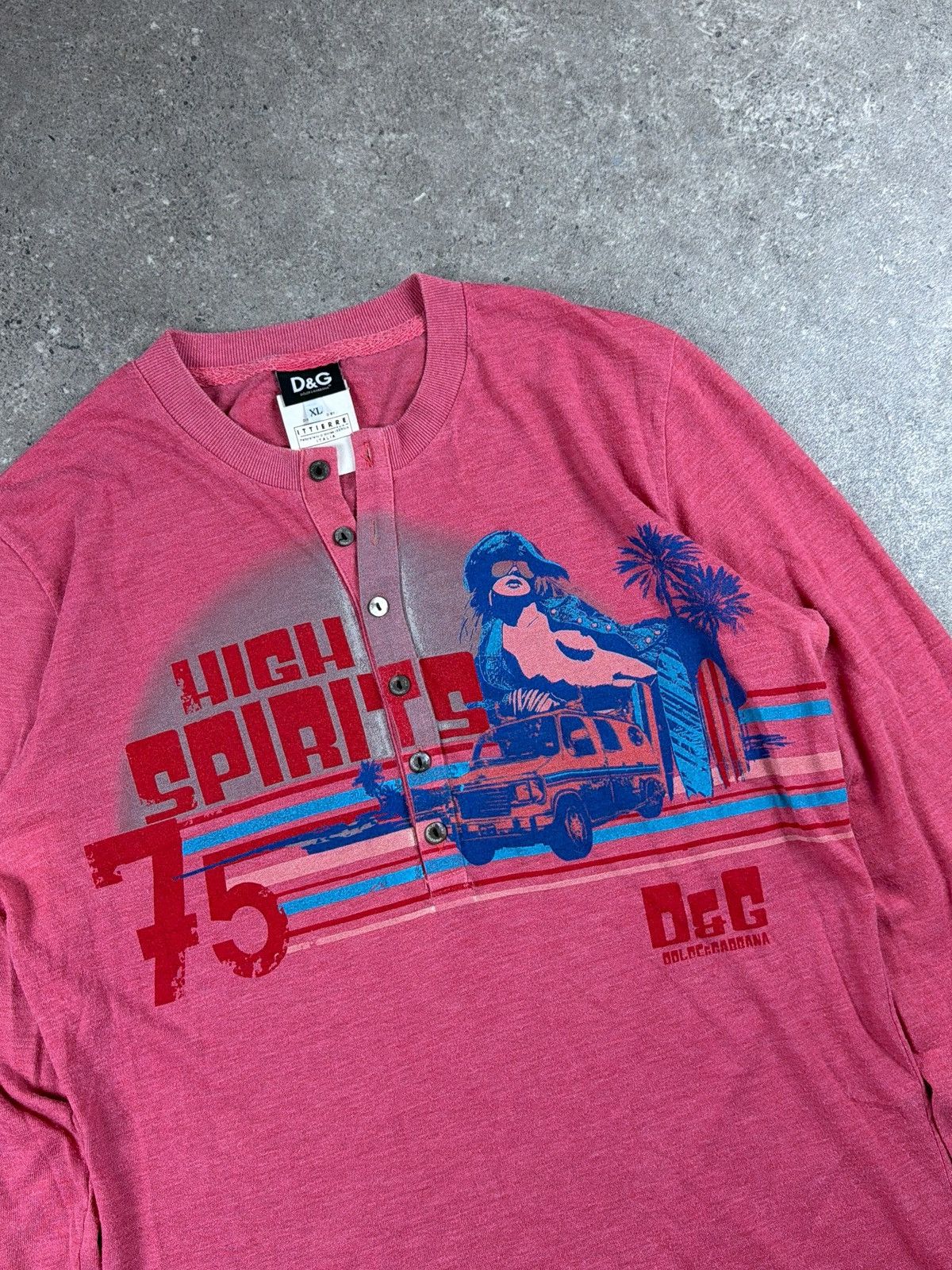 Dolce & Gabbana SS2006 Dolce & Gabbana "High Spirits 75" Graphic Henley long Size US XL / EU 56 / 4 - 2 Thumbnail