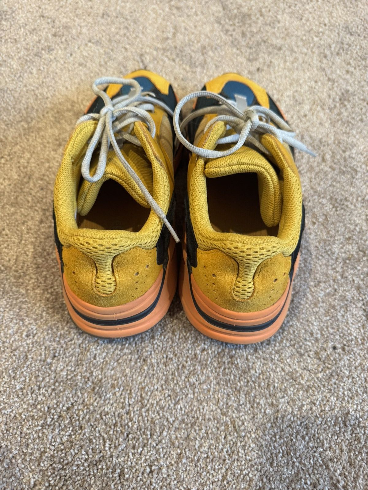 Adidas × Kanye West Yeezy boost 700 Sun Size US 12 / EU 45 - 2 Thumbnail