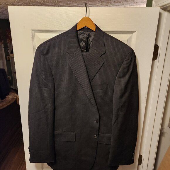Chaps Ralph Lauren Chaps men's 100%wool 2pc suit size: 44R pants: 38/28 Size 44R - 1 Thumbnail