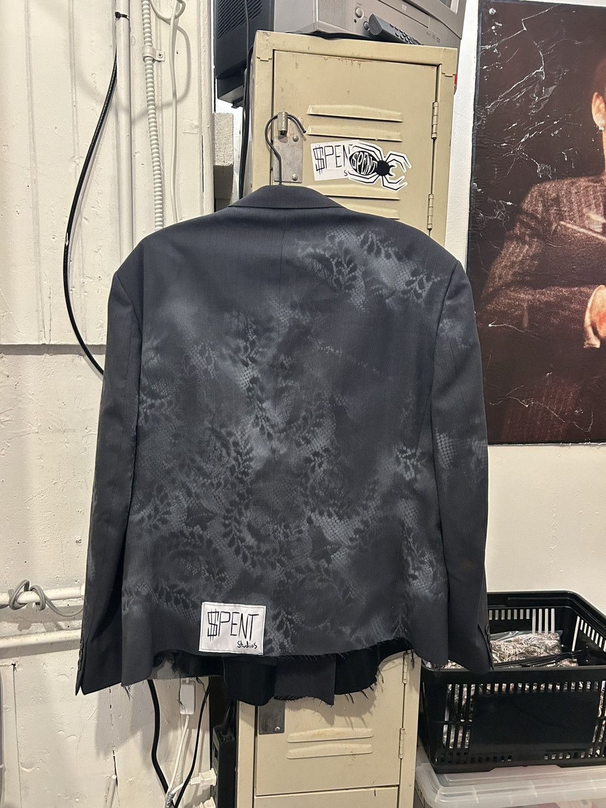 Other Lace Painted Suit jacket Size 44R - 2 Thumbnail