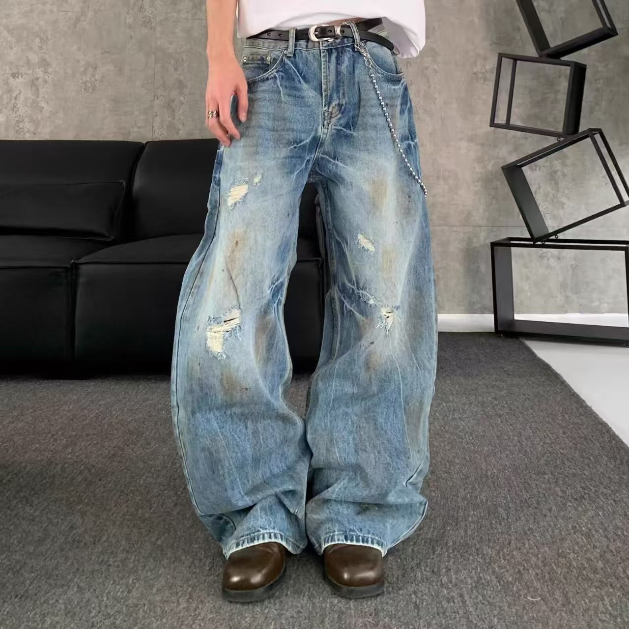 Vintage Japanese-Style Retro Distressed Curved-Leg Ripped Jeans Size US 32 / EU 48 - 1 Thumbnail