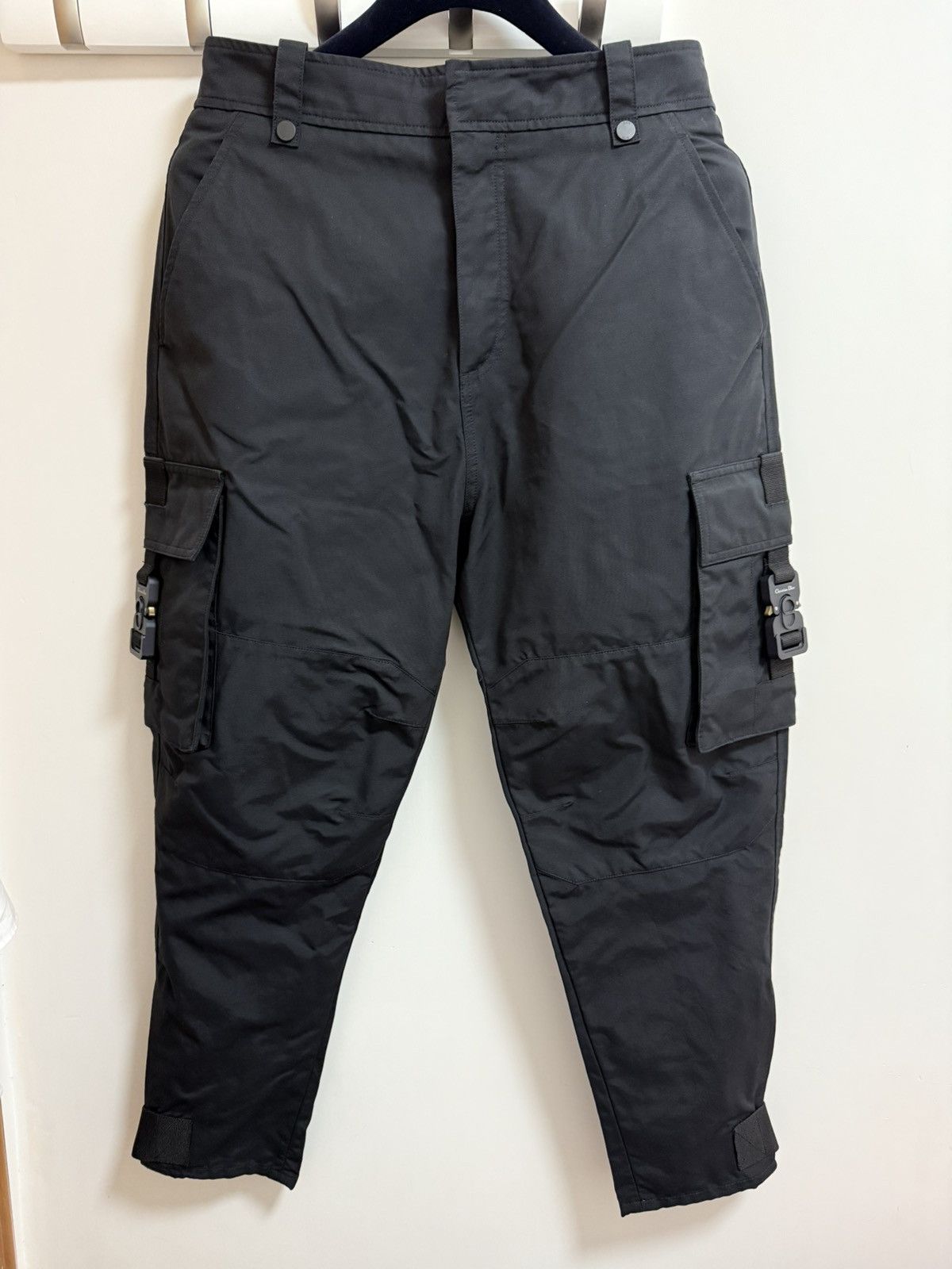 Alyx × Dior Dior black technical cargo pants with alyx buckles 48 Size US 31 - 2 Thumbnail