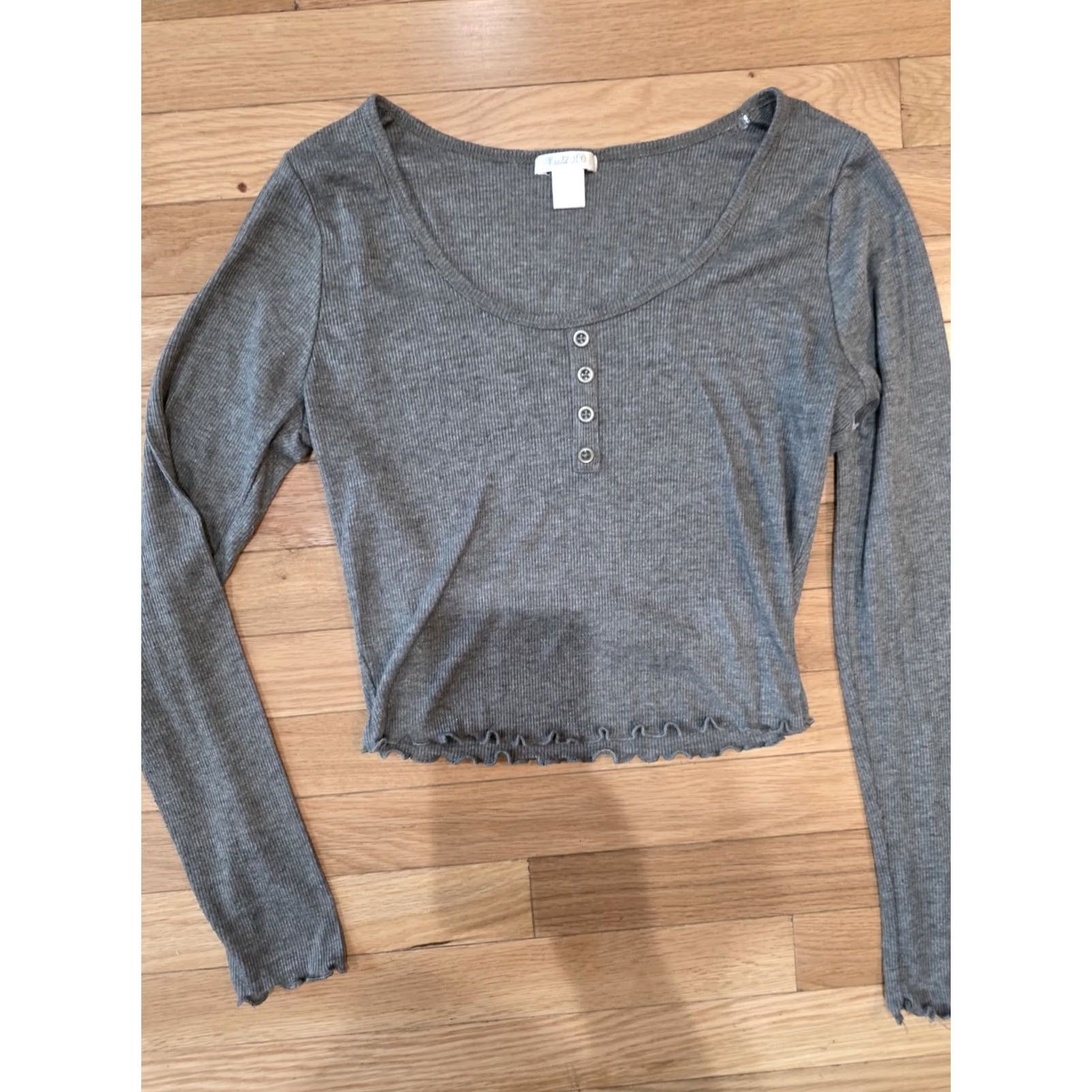 Vintage Bozzolo Henley Crop Top Women's L Gray Ribbed Knit Polyester Long Sleeve Shirt Cropped Casual Size L / US 10 / IT 46 - 2 Thumbnail
