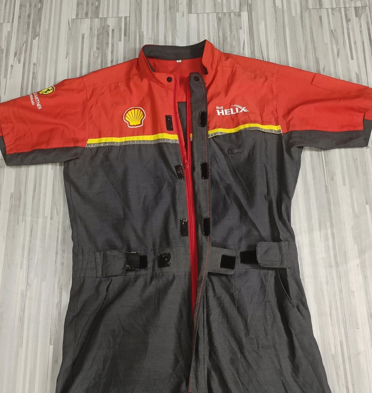 Ferrari Rare Ferrari x Shell overalls technical racing size L Size US 32 / EU 48 - 2 Thumbnail