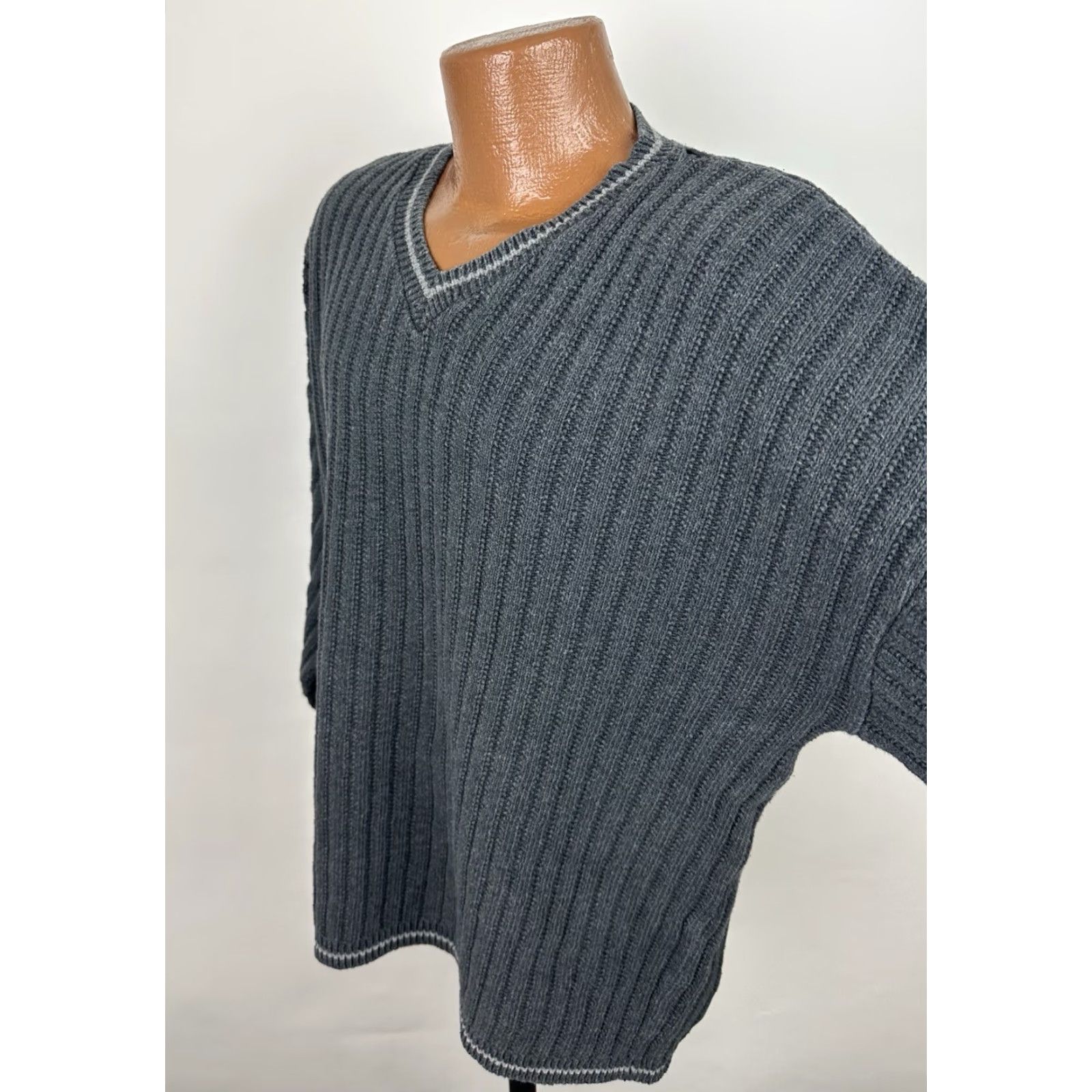 Bill Blass VINTAGE Bill Blass V-Neck Sweater Men L Gray Cotton Knit Heavyweight 90s 80s Retro Casual Size US L / EU 52-54 / 3 - 6 Thumbnail