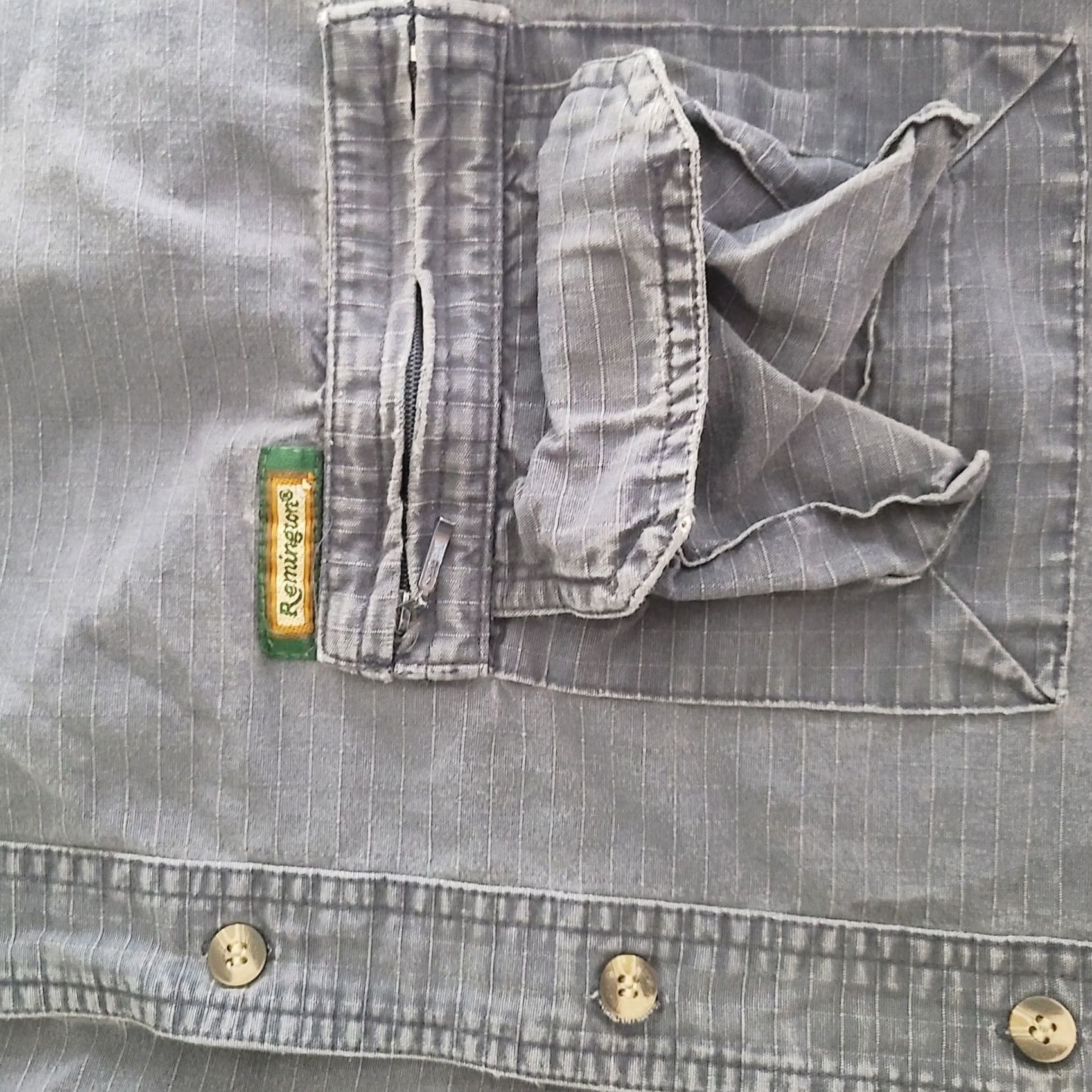 Vintage Remington Mens Shirt Short Sleeve Button Front Fishing Hunting Casual Blue Cotton Large Faded Regular Mens Size US L / EU 52-54 / 3 - 3 Thumbnail