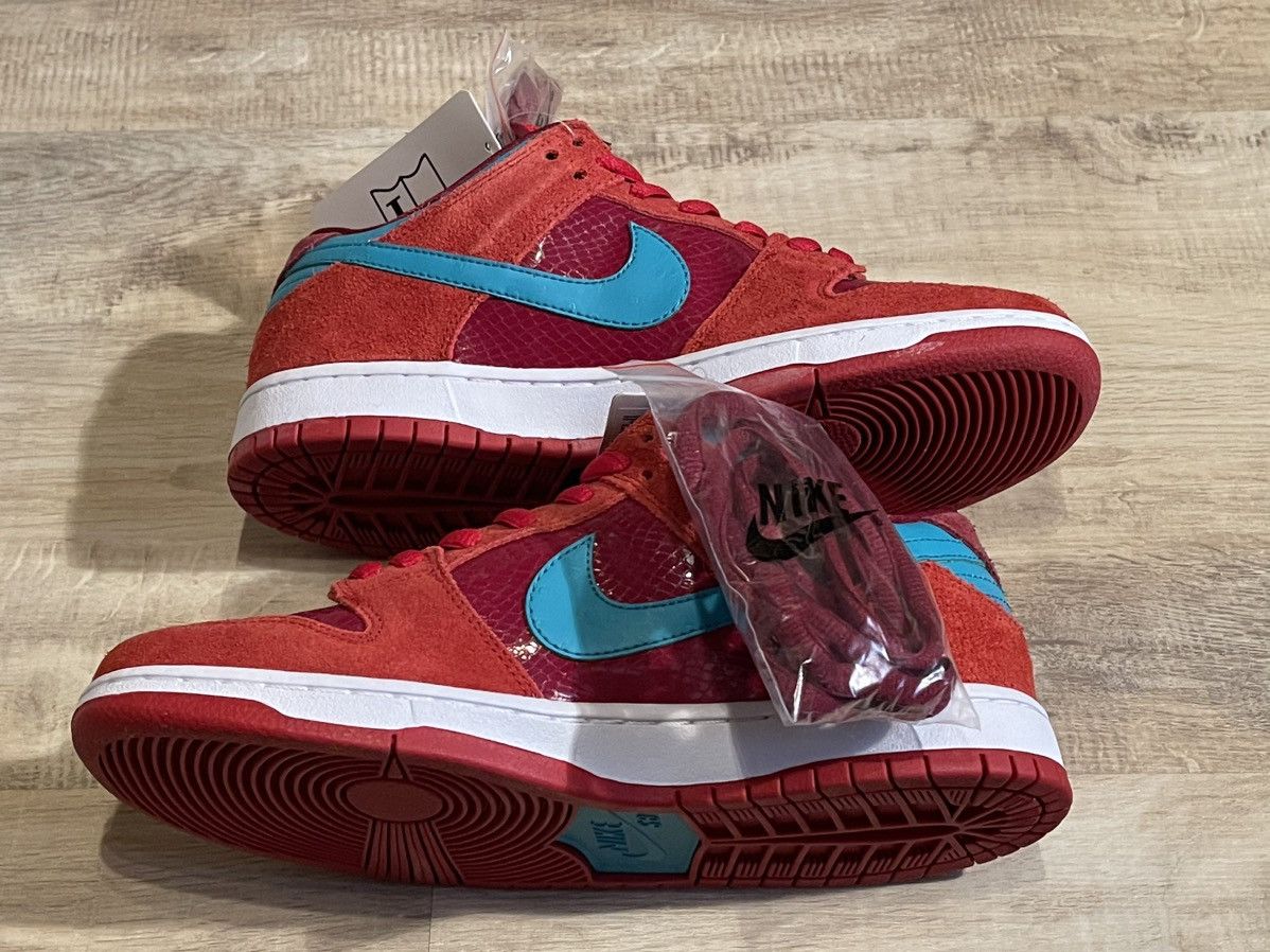 Nike NIKE Dunk Low Premium SB brickhouse/turbo green Size US 9 / EU 42 - 7 Thumbnail