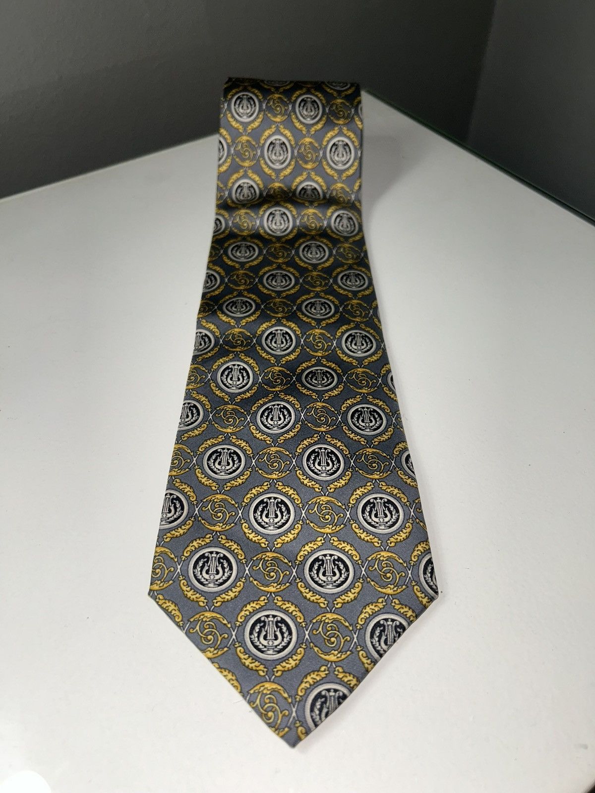 Fendi Vintage Fendi Gray & Gold Patterned Men's Silk Tie Size ONE SIZE - 1 Thumbnail