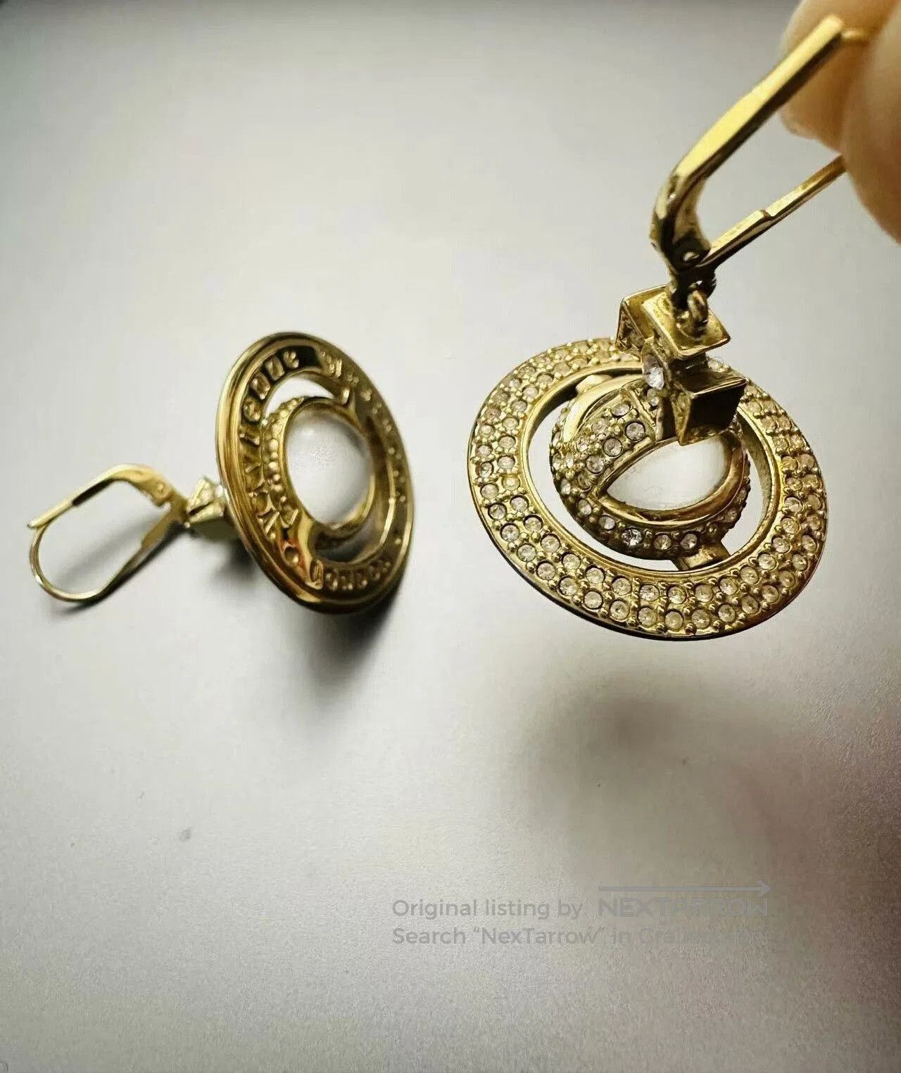 Vivienne Westwood vivienne westwood gold saturn orb earrings. Size ONE SIZE - 9 Thumbnail