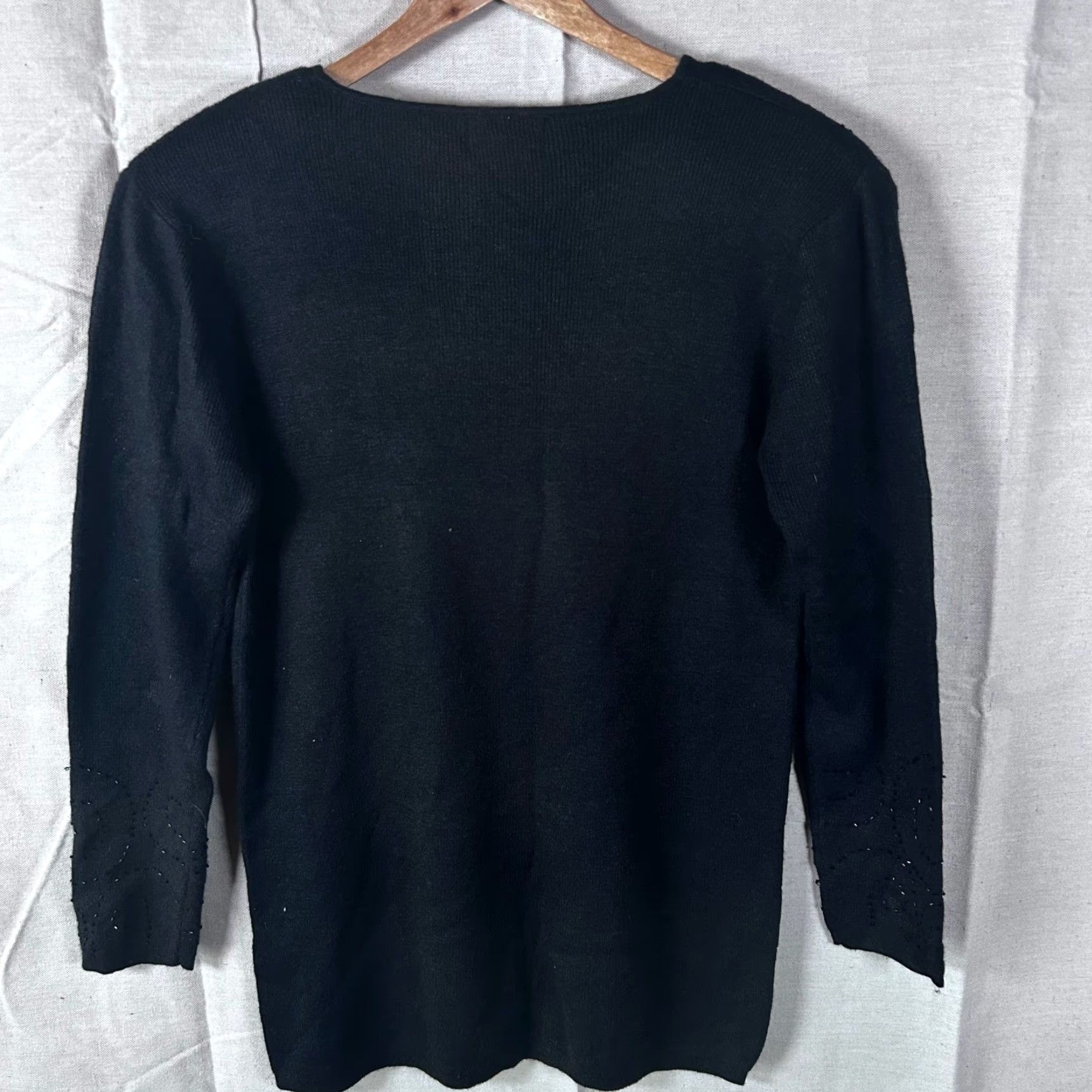 Vintage VINTAGE Jaclyn Smith Beaded Swirl Knit Sweater Women M Black Crew Neck 3/4 Sleeve Sl ew Silk Angora Nylon Knit Style Pullover Modern Classic Size M / US 6-8 / IT 42-44 - 3 Thumbnail