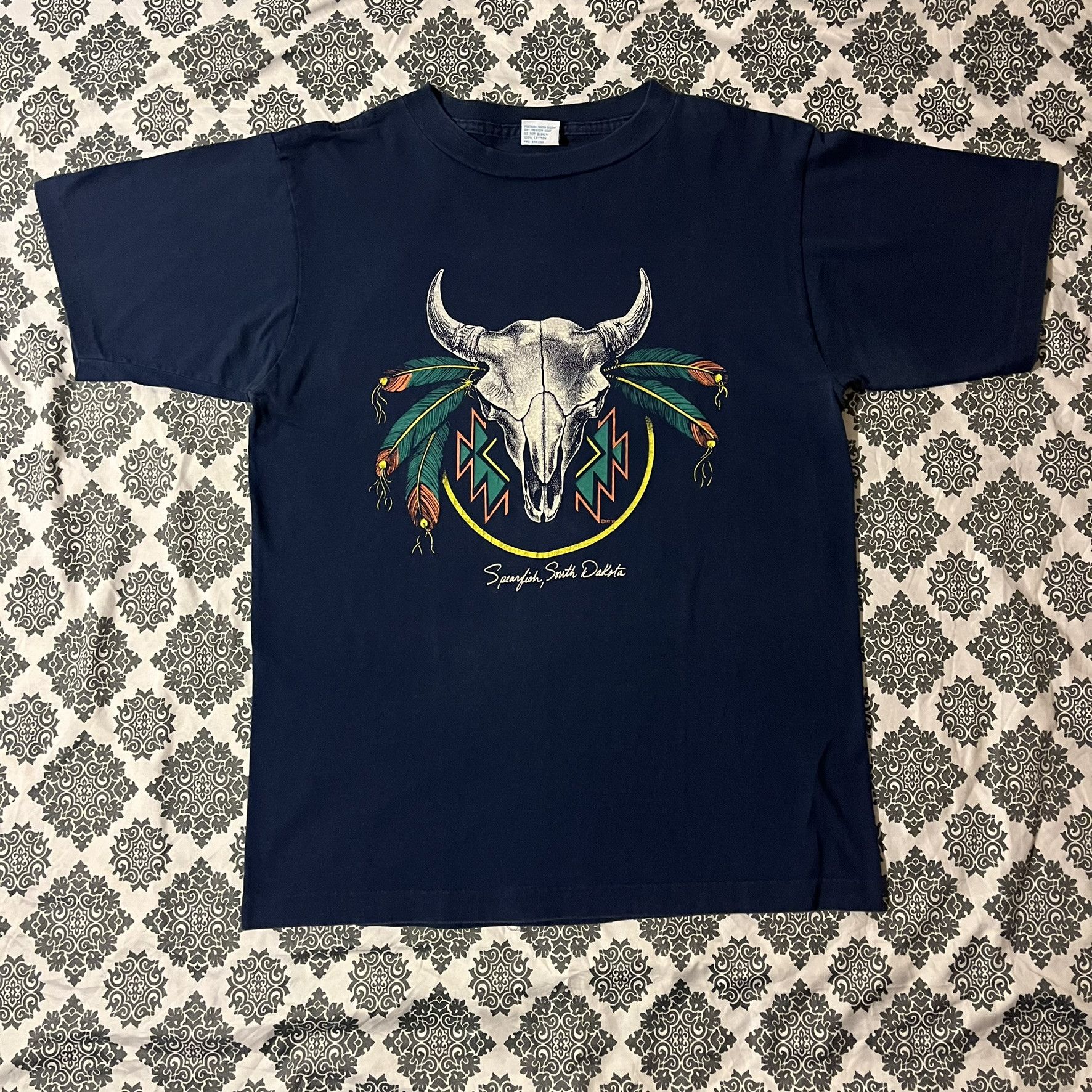 Vintage VTG 80s Spearfish South Dakota Bull Skull Tribal Tee Size US L / EU 52-54 / 3 - 1 Thumbnail