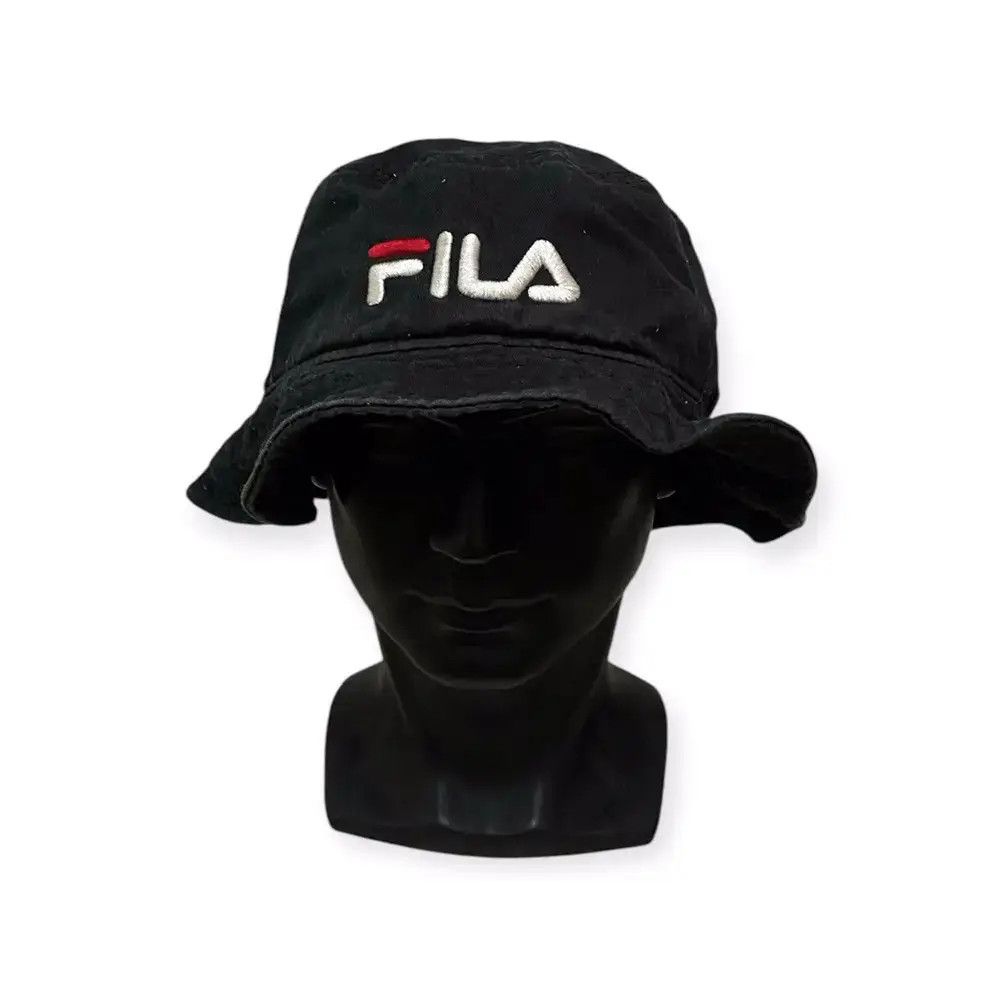 Fila Vintage Fila Small Logo Bucket Hat Size ONE SIZE - 1 Thumbnail