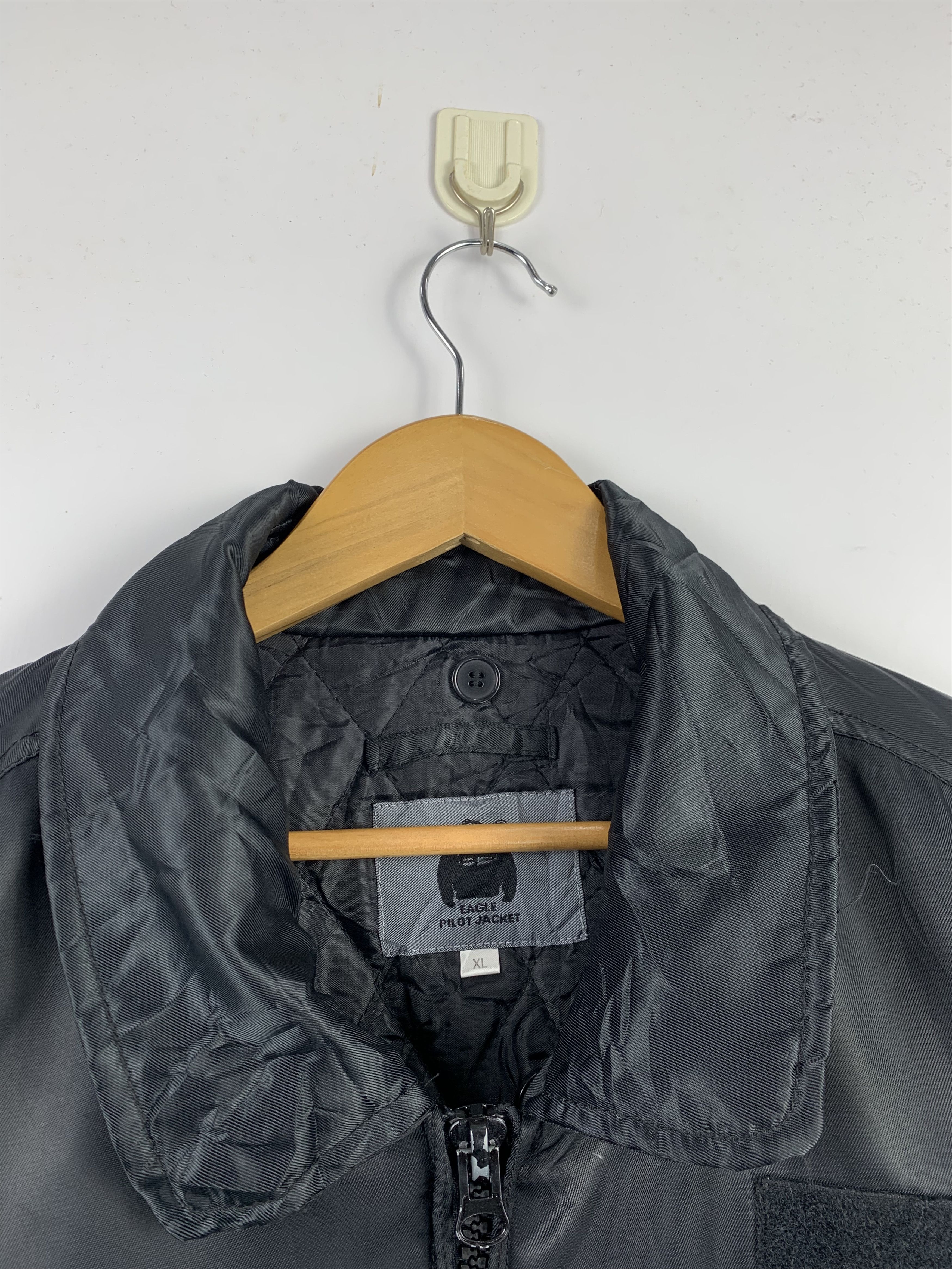 Vintage Vintage Eagle Pilot Bomber Jacket Trashed J1512 Size US XL / EU 56 / 4 - 7 Thumbnail