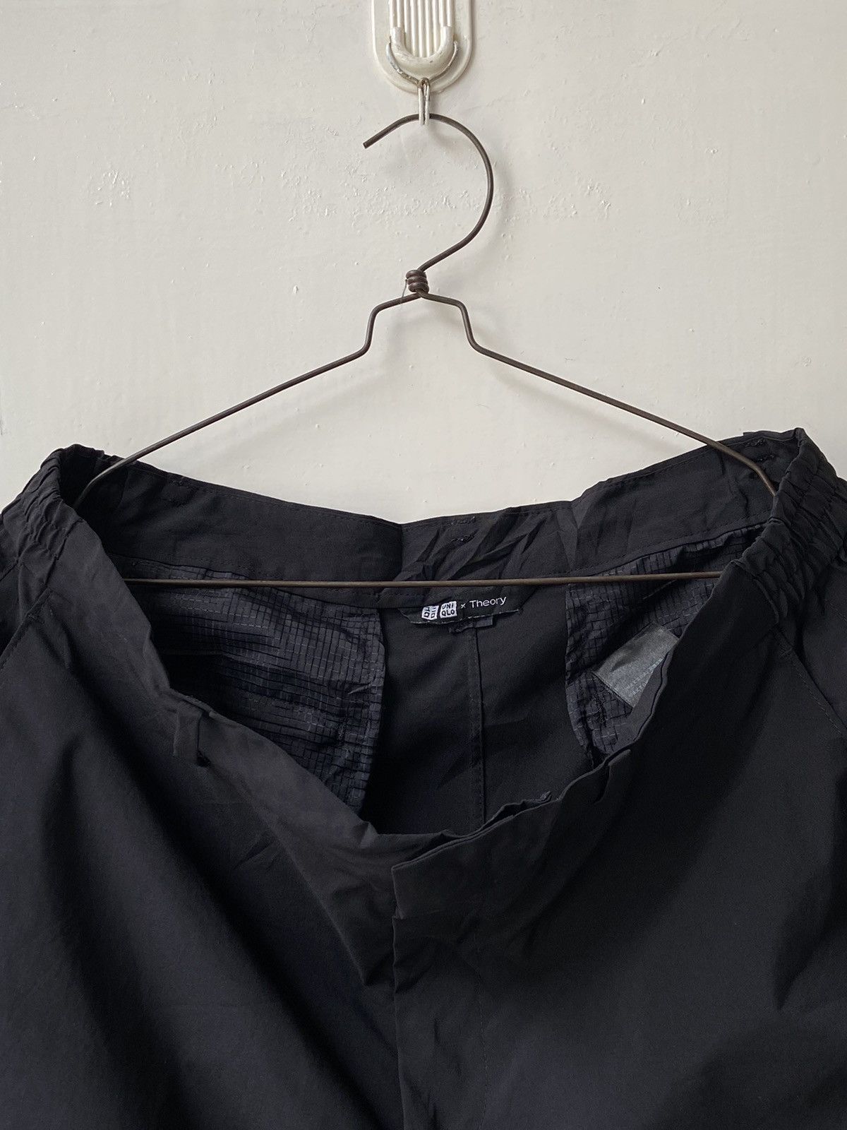 Theory × Uniqlo UNIQLO x THEORY Black Pants Size US 31 - 3 Thumbnail