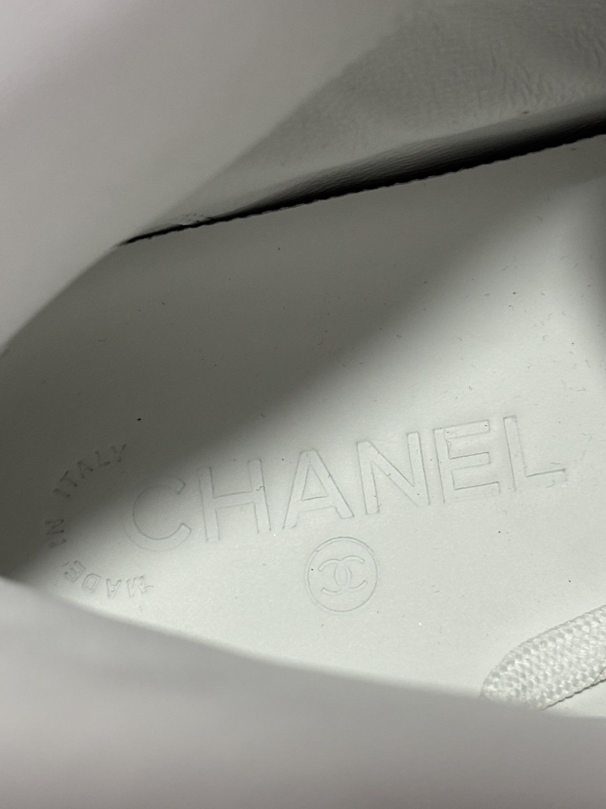 Chanel Chanel Crocodile Calfskin Hightop Sneaker Size US 8.5 / EU 41-42 - 9 Thumbnail