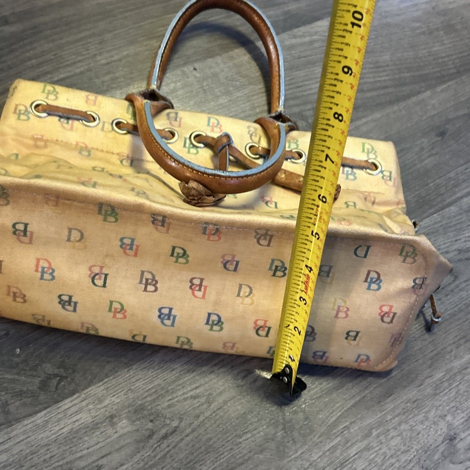 Dooney & Bourke Dooney & Bourke Pale Yellow& Tan Vinyl Handbag Purse Leather Size ONE SIZE - 20 Thumbnail