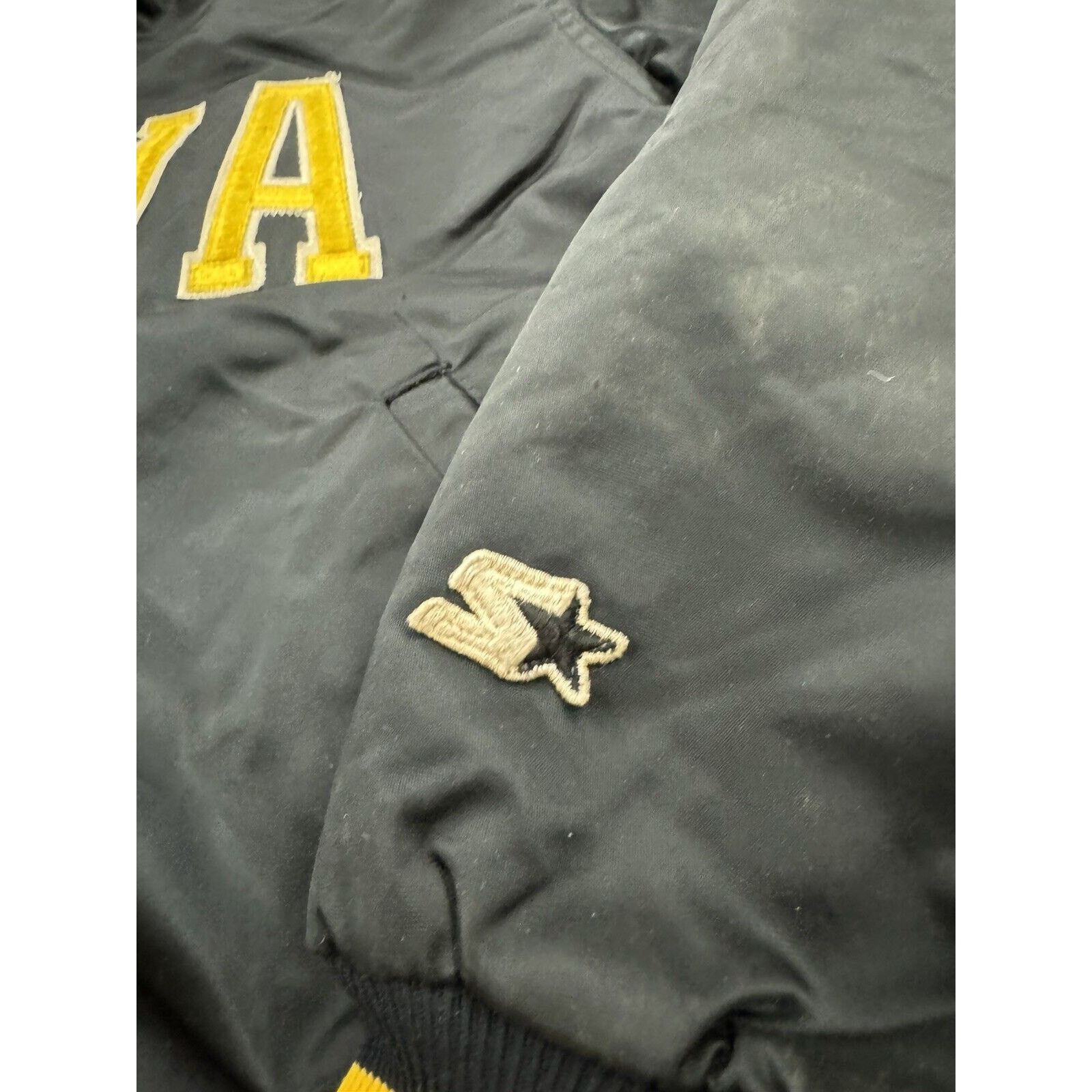 Starter Vintage STARTER Iowa Hawkeyes Satin Puff Jacket 80's Men's M Size US M / EU 48-50 / 2 - 9 Thumbnail