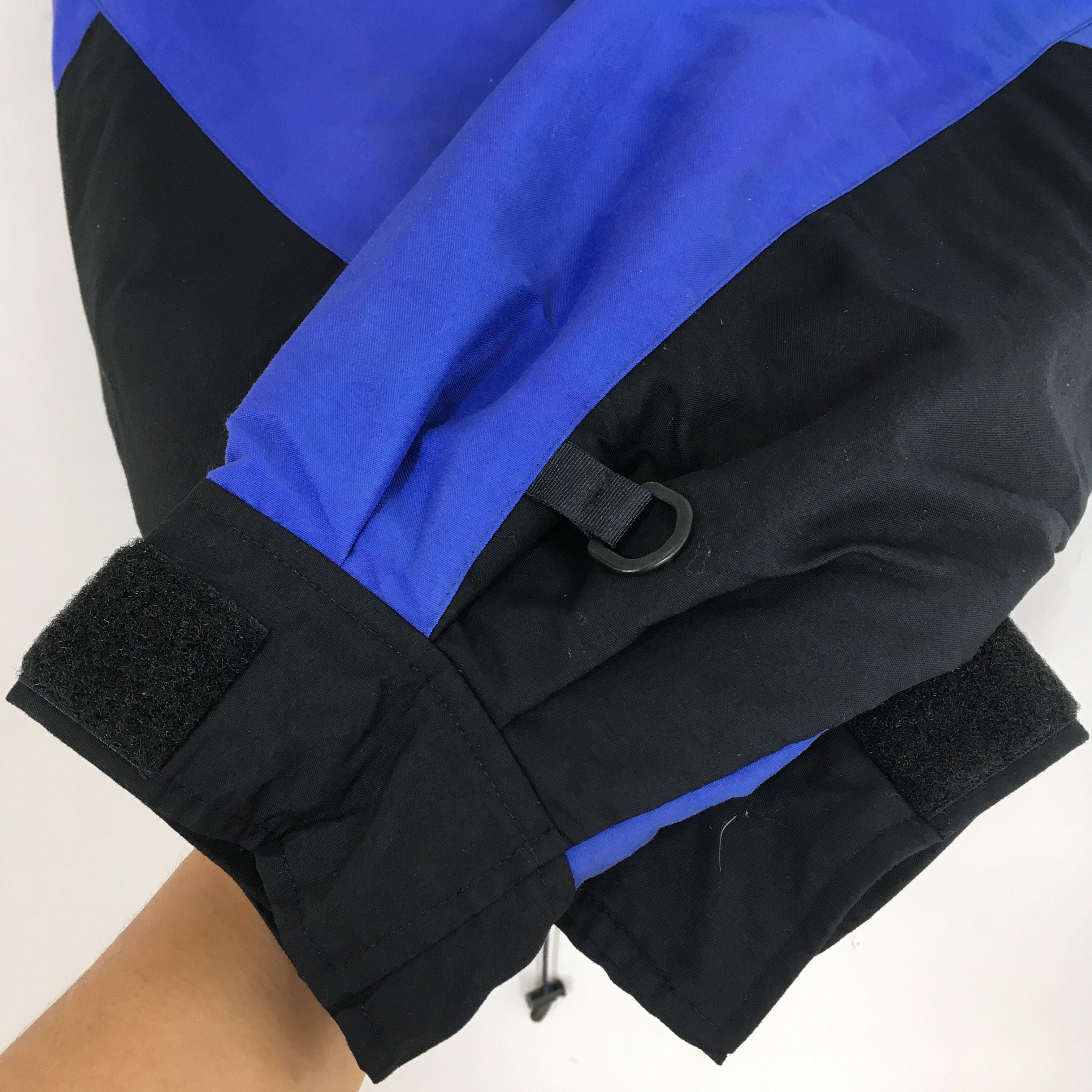 Goretex Vintage The North Face Gore Tex Windbreaker Hoodie Jacket M Size US M / EU 48-50 / 2 - 7 Thumbnail