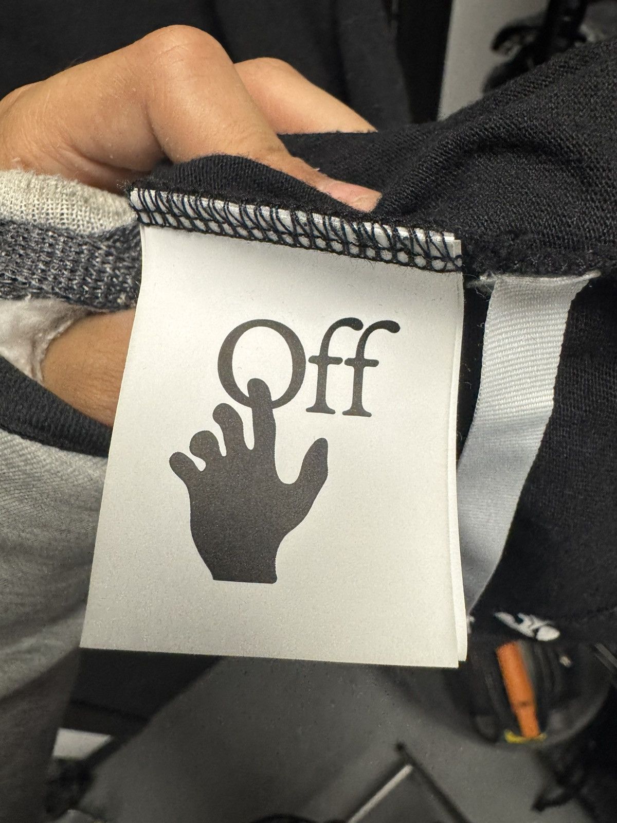 Off-White OFF-WHITE All Over Logo Print T-Shirt Black White Size US XXS / EU 40 - 6 Thumbnail