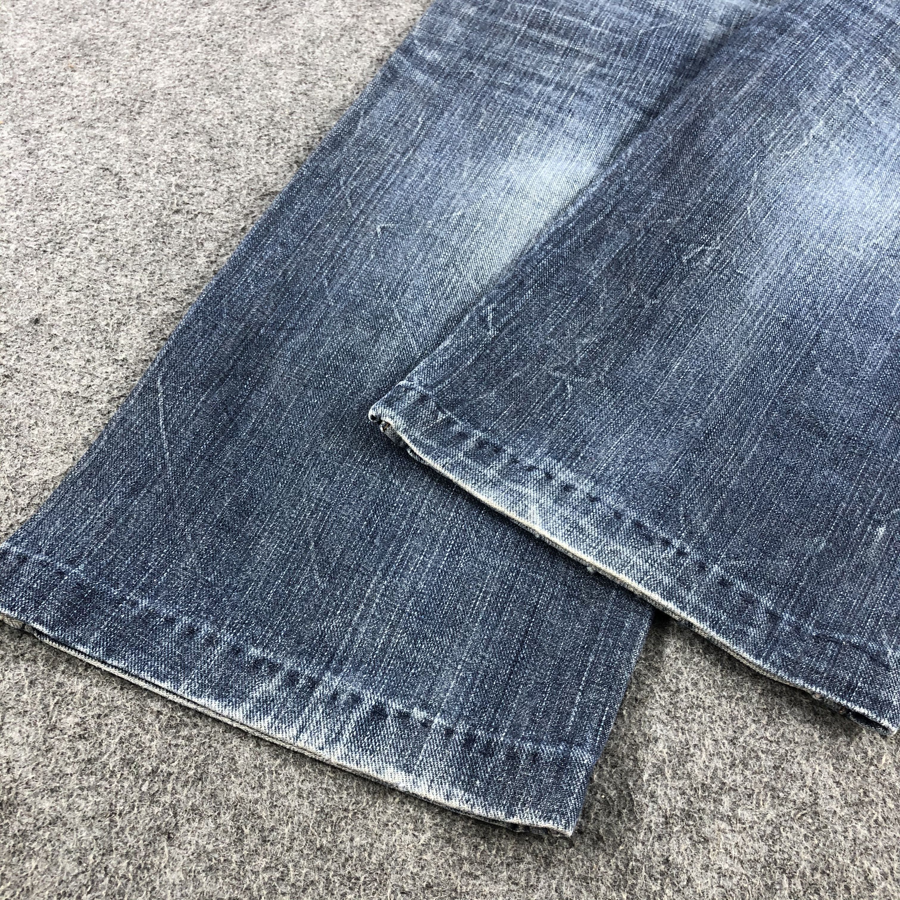 Vintage Vintage Blue Wash Wrangler Jeans-J1891 Size US 35 - 7 Thumbnail