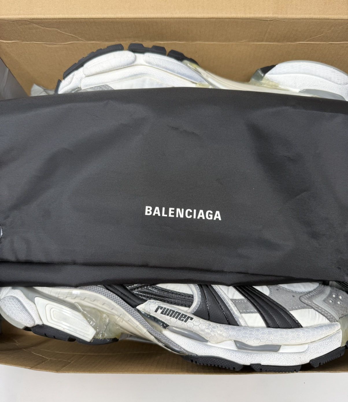 Balenciaga Balenciaga Runner Sneaker Grey/White/Black Size US 8 / EU 41 - 9 Thumbnail