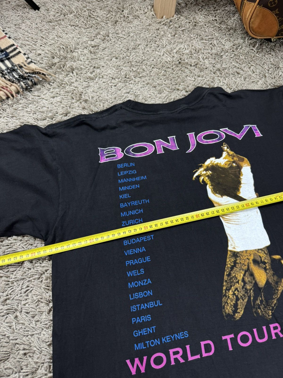 Band Tees × Vintage Vintage rock t shirt Bon Jovi World Tour 1993 original item Size US L / EU 52-54 / 3 - 5 Thumbnail