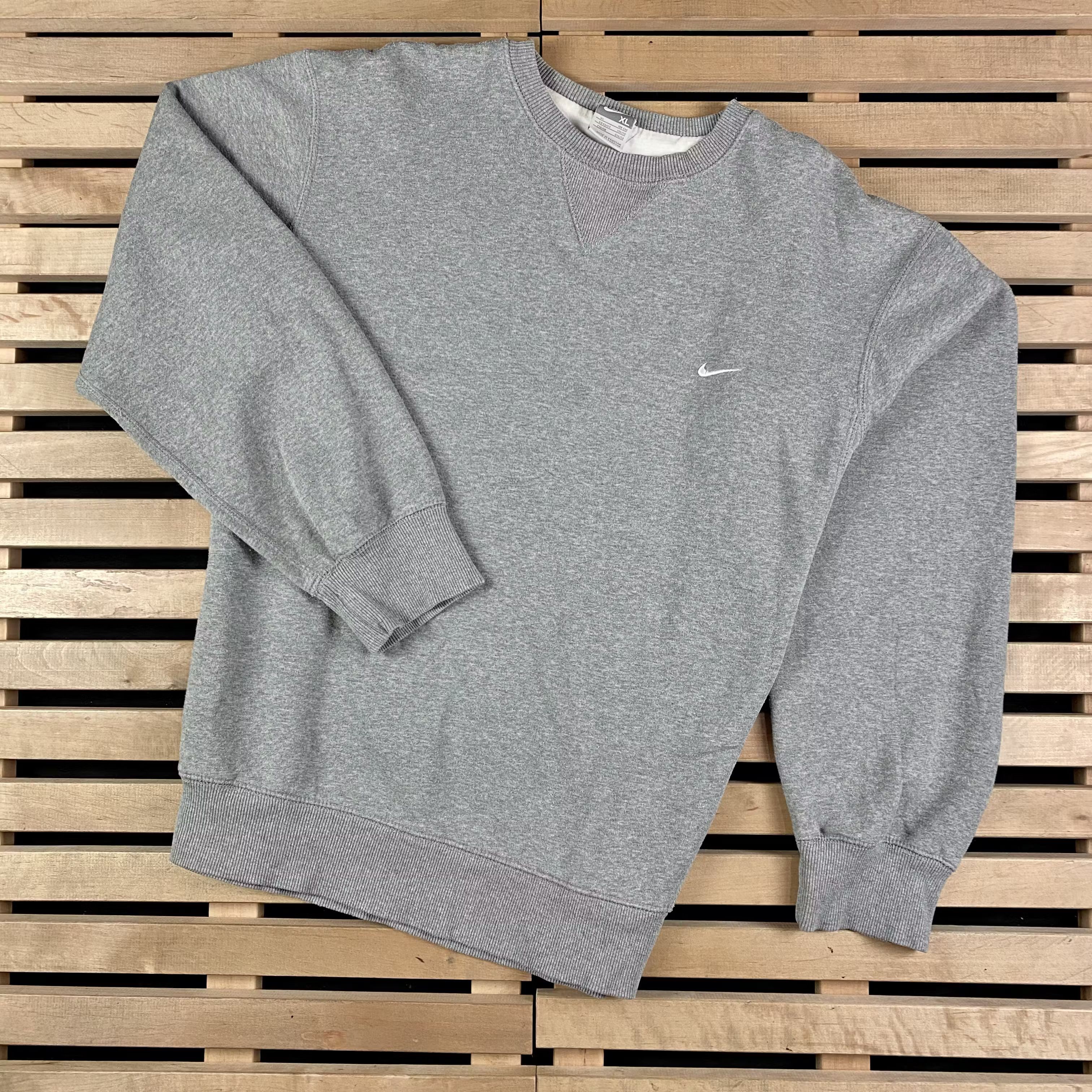 Nike × Vintage Mens Sweatshirt Nike Swoosh Vintage Size XL Size US XL / EU 56 / 4 - 1 Thumbnail