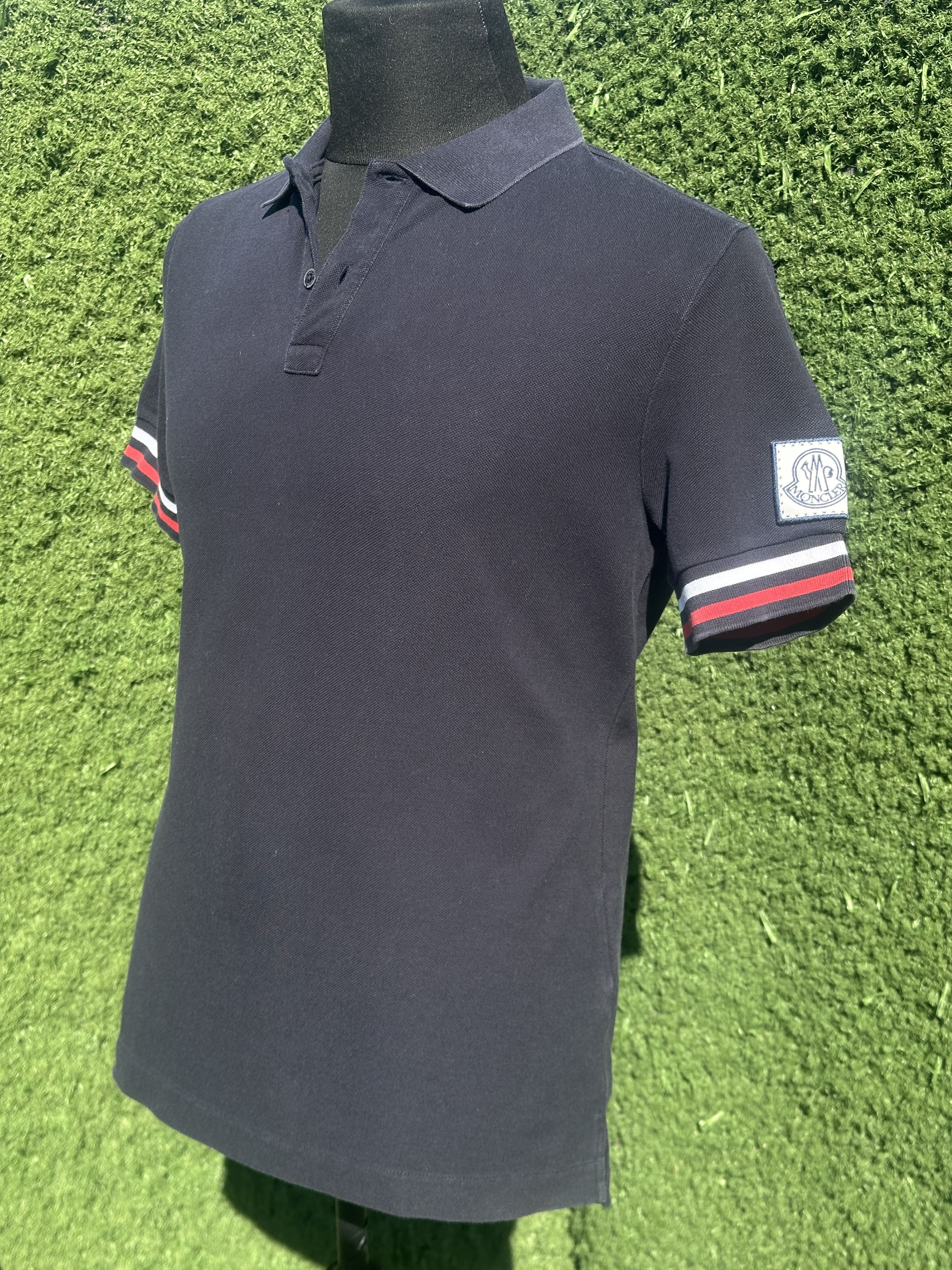 Moncler Moncler Gamme Bleu Blouse Casual Short Sleeve Tee Size M Size US M / EU 48-50 / 2 - 6 Thumbnail