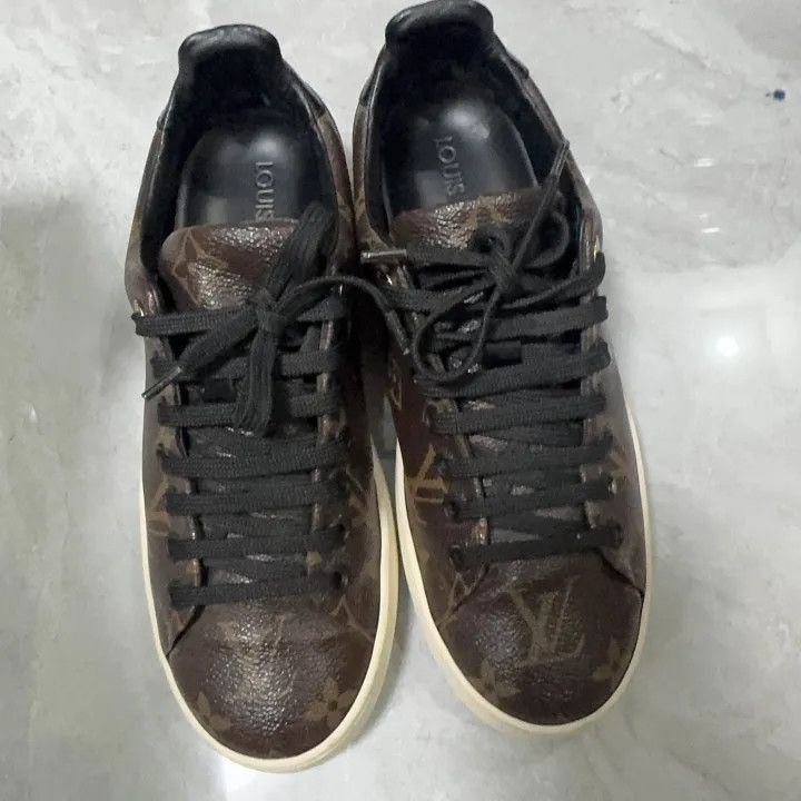 Louis Vuitton Louis Vuitton Frontrow Monogram Canvas Sneakers -2508 Size US 5 / IT 35 - 2 Thumbnail