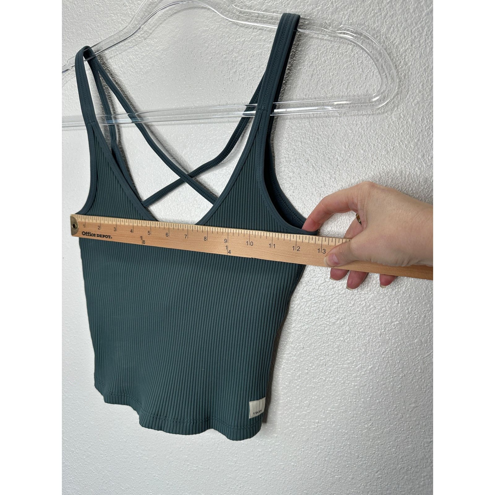 Vuori Vuori Steel Green Front V Strappy Back Rib Knit Sport Bra XS Size XS / US 0-2 / IT 36-38 - 12 Thumbnail